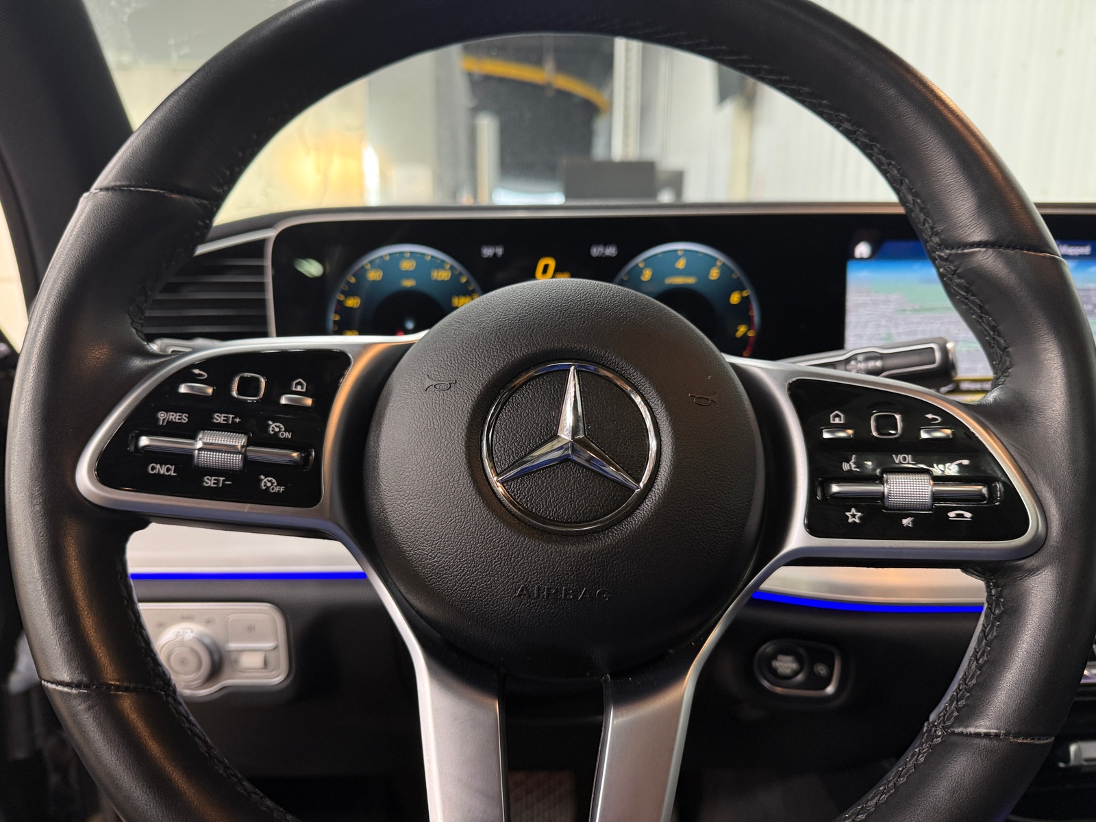 Thumbnail: 2022 Mercedes-Benz GLE - 4