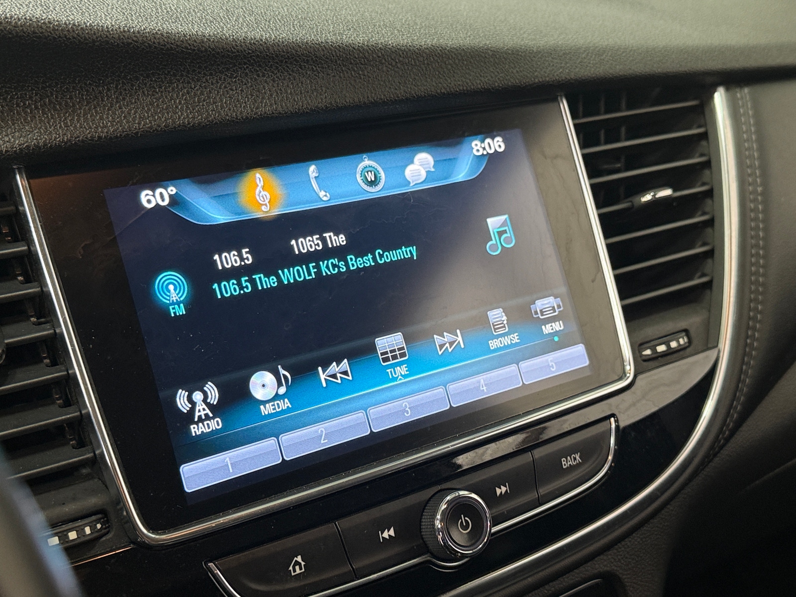 Thumbnail: 2018 Buick Encore - 4