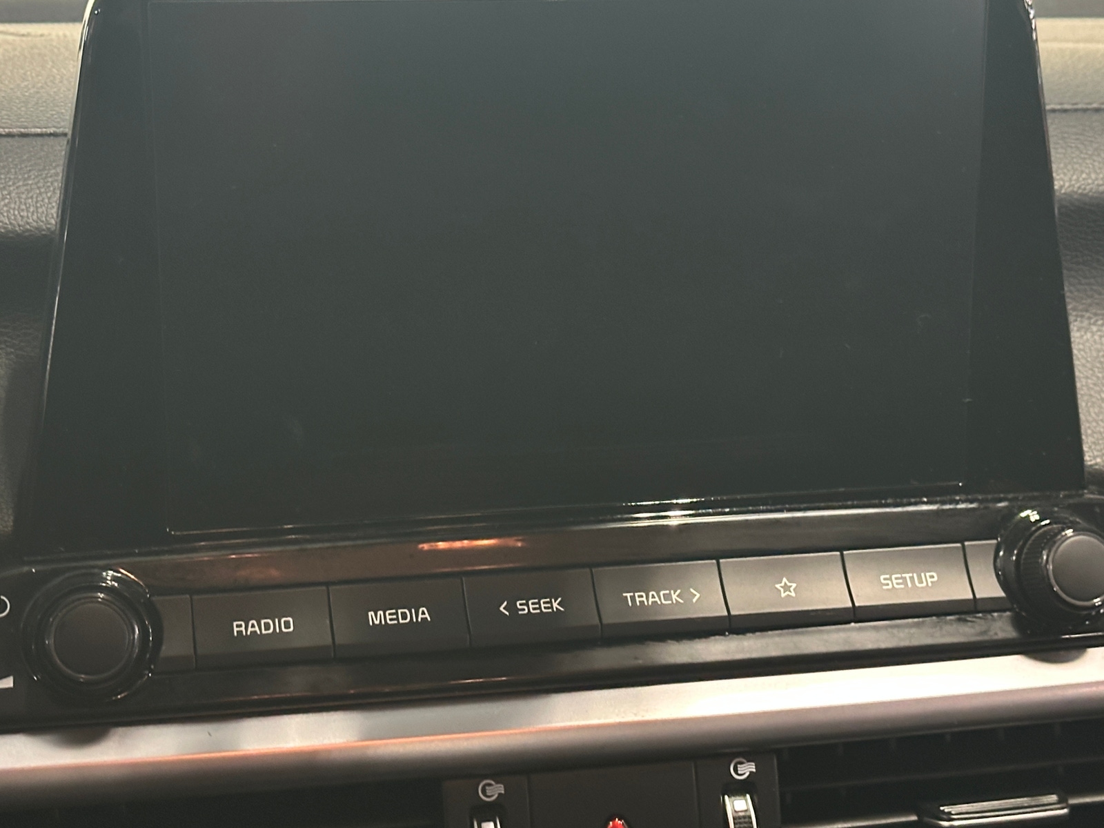 Thumbnail: 2023 Kia Forte - 4