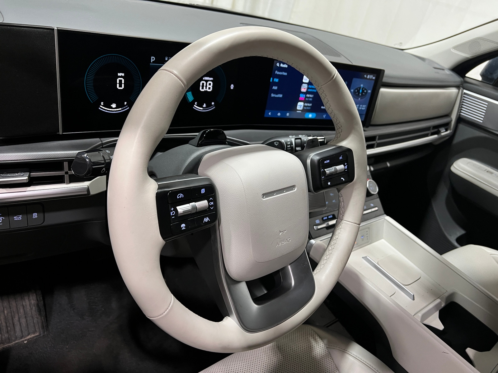 Thumbnail: 2025 Hyundai Santa Fe - 4