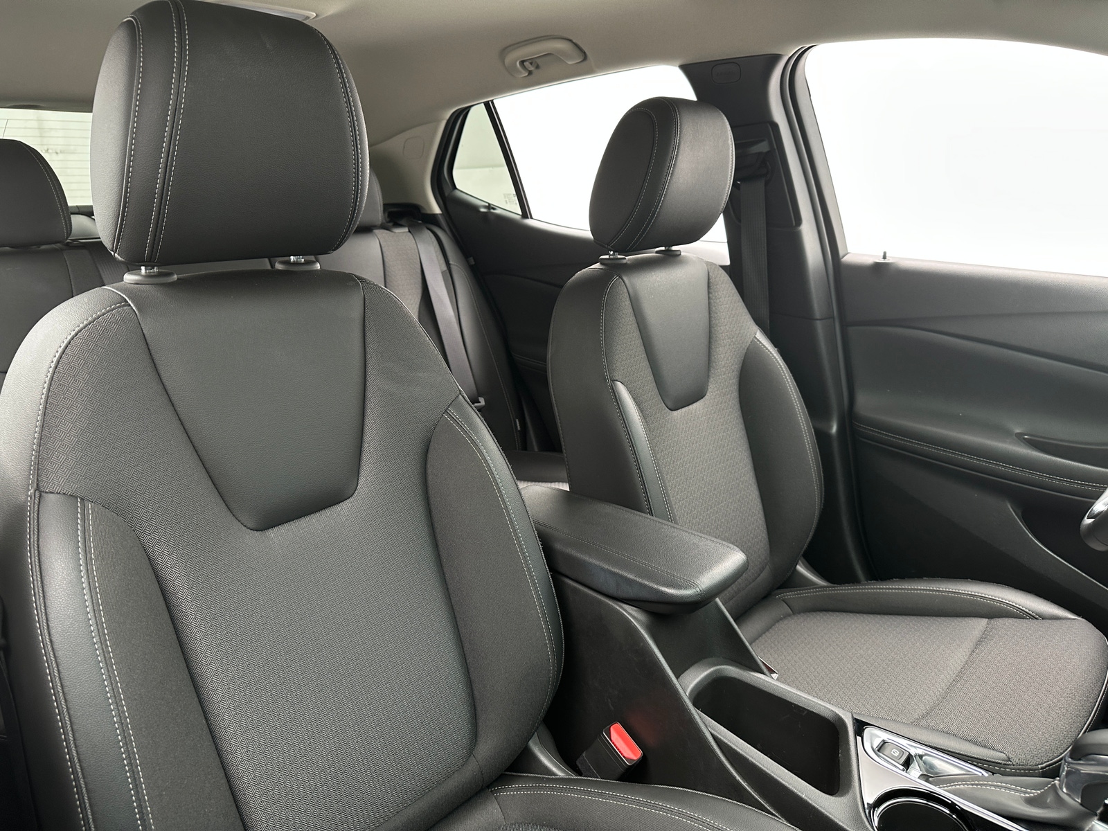 Thumbnail: 2025 Buick Encore GX - 2