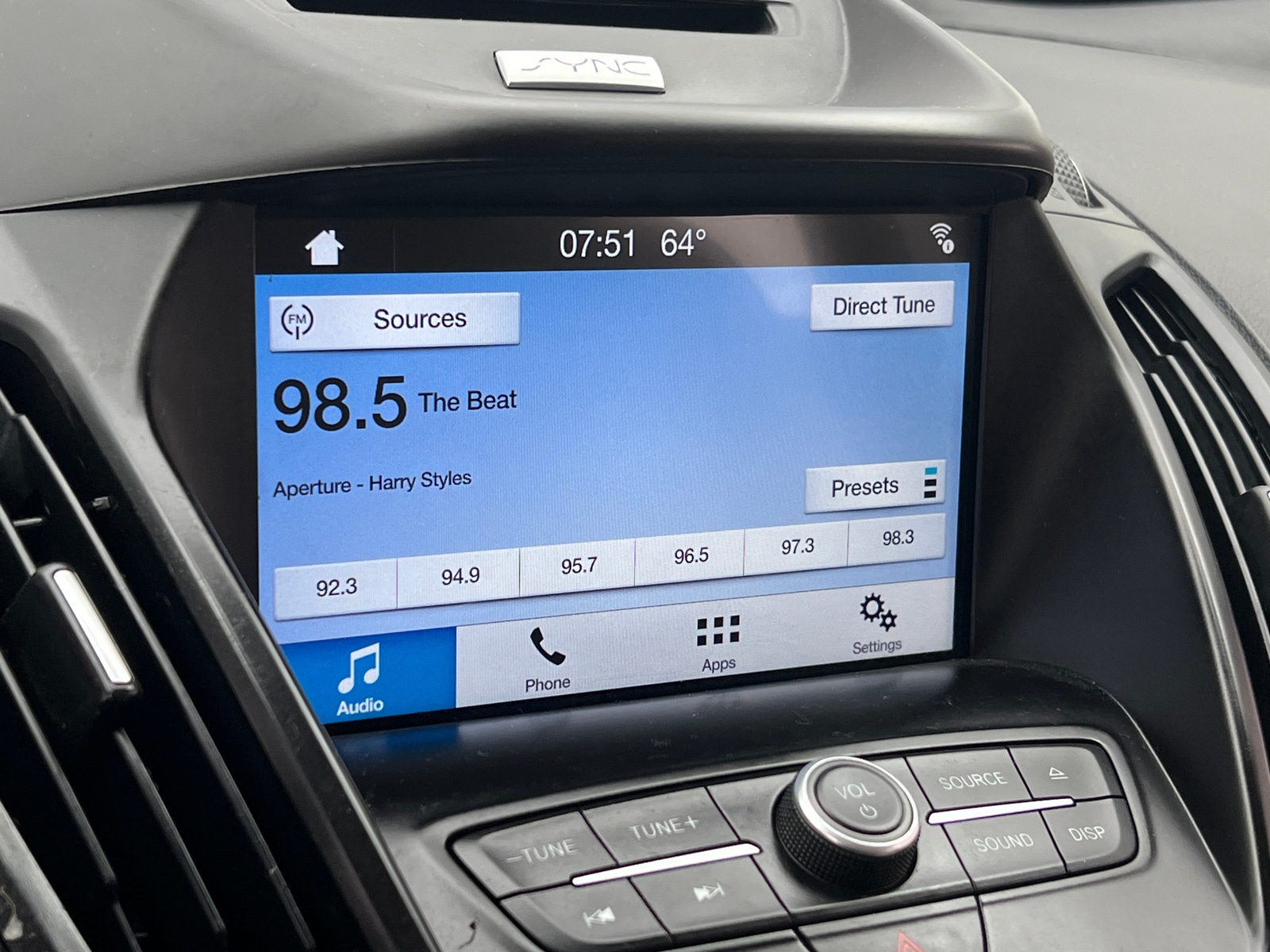 Thumbnail: 2017 Ford Escape - 4