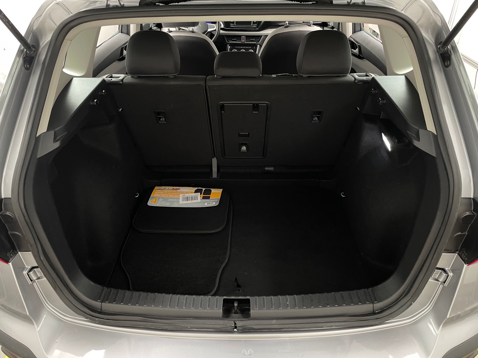 Thumbnail: 2024 Volkswagen Taos - 7