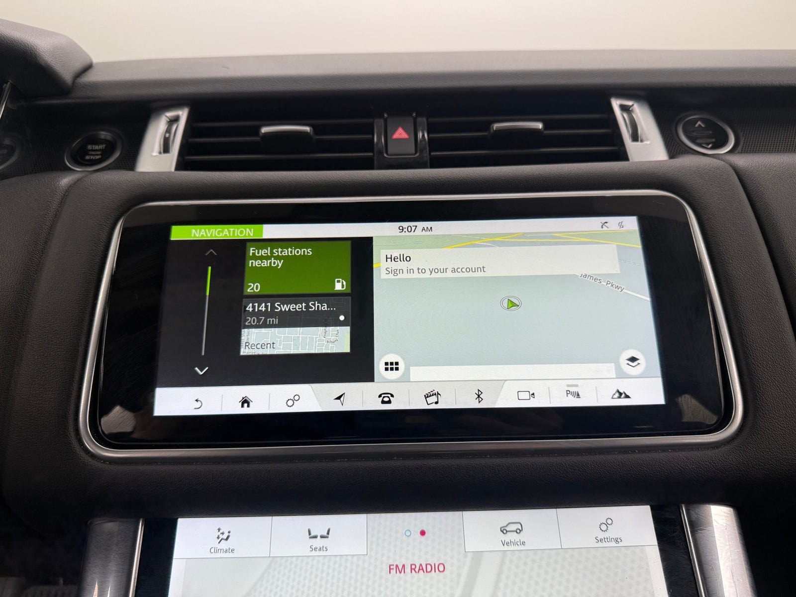 Thumbnail: 2019 Land Rover Range Rover Sport - 3