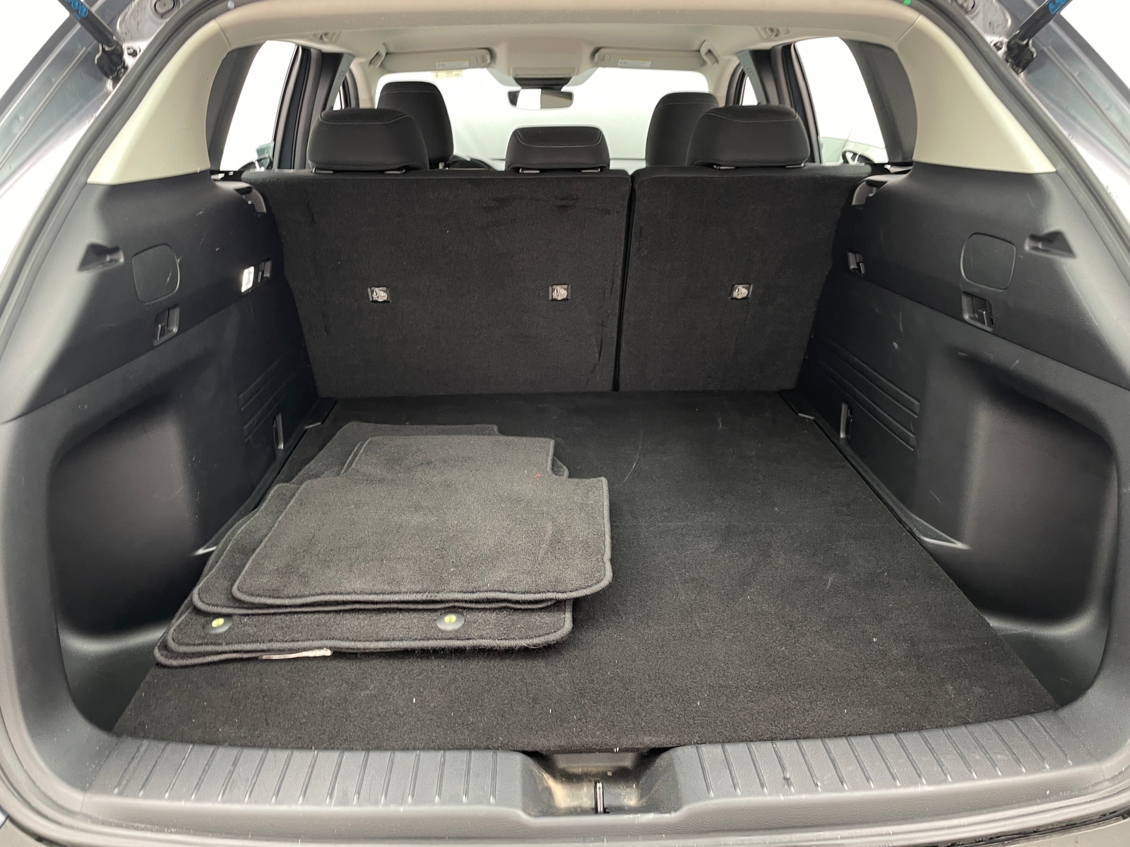 Thumbnail: 2023 Mazda CX-50 - 7