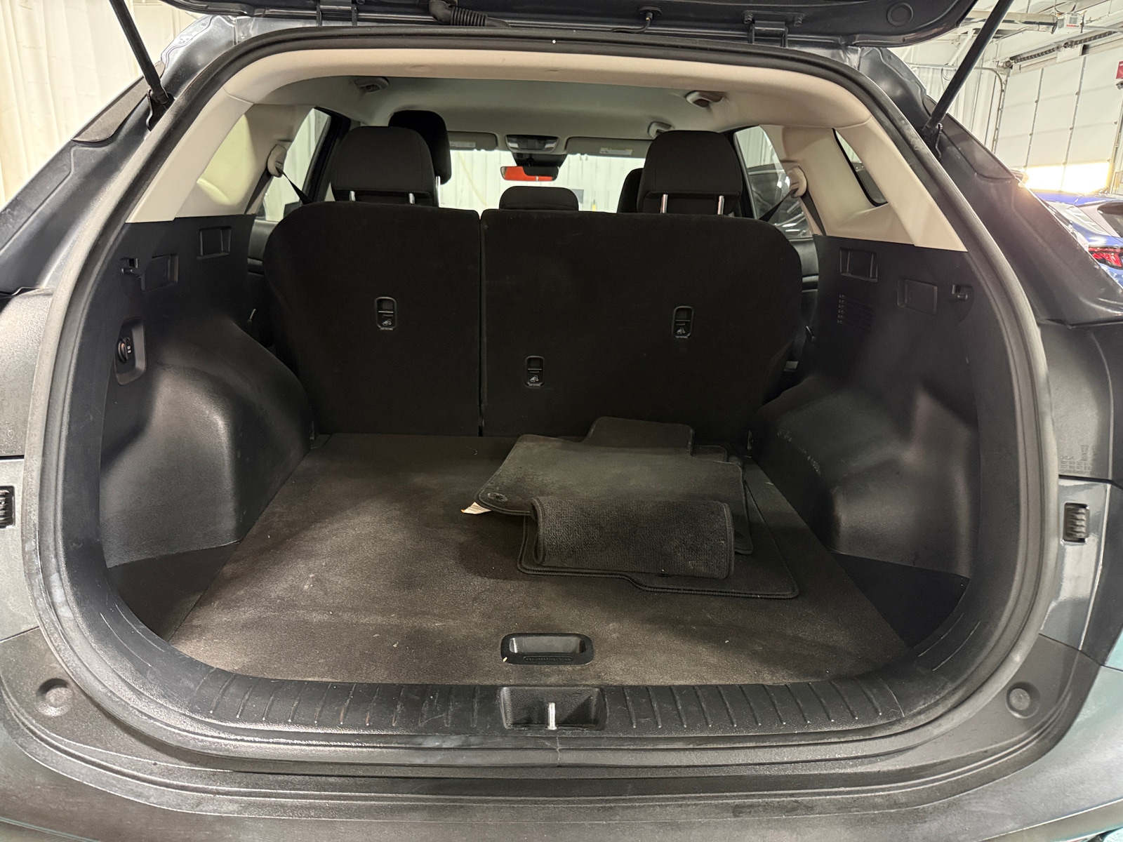 Thumbnail: 2025 Kia Sportage - 7