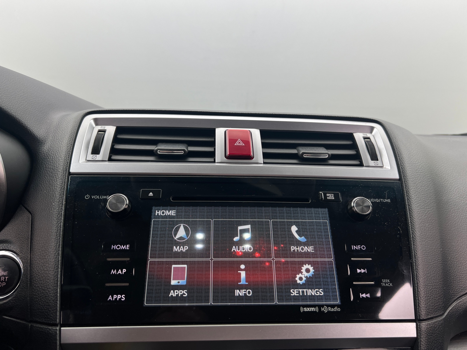 Thumbnail: 2015 Subaru Legacy - 3