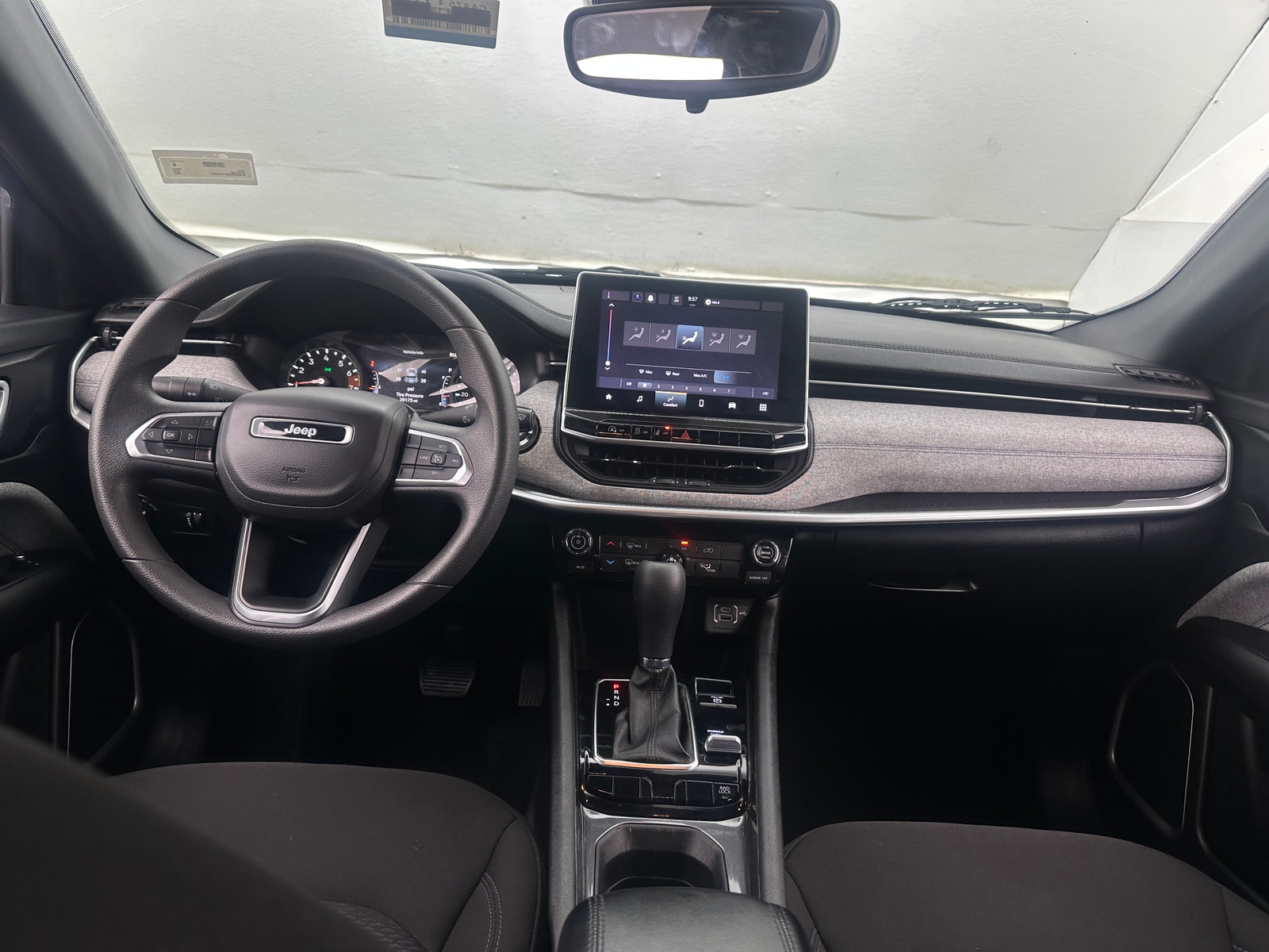 Thumbnail: 2023 Jeep Compass - 3