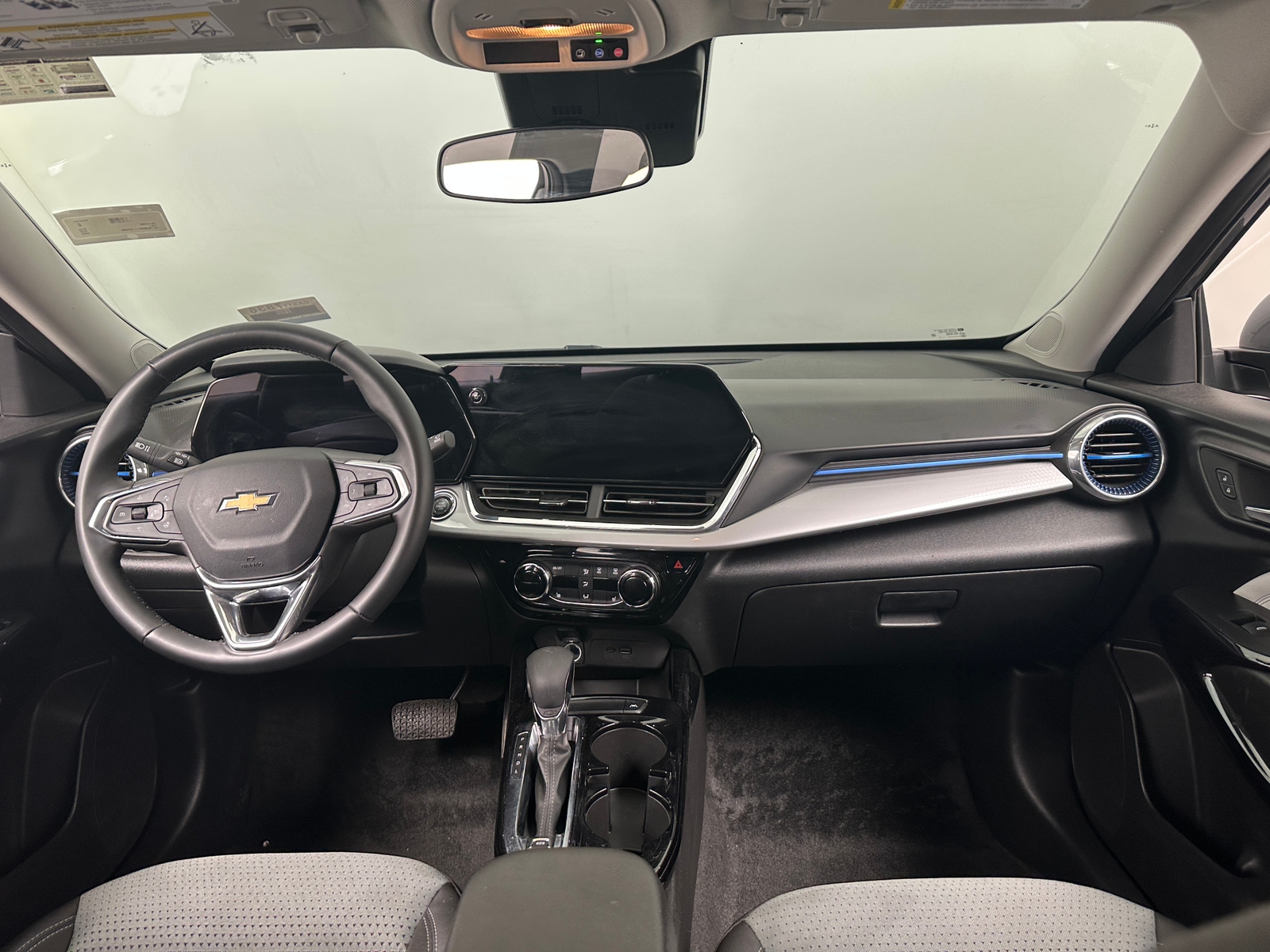 Thumbnail: 2025 Chevrolet Trax - 3