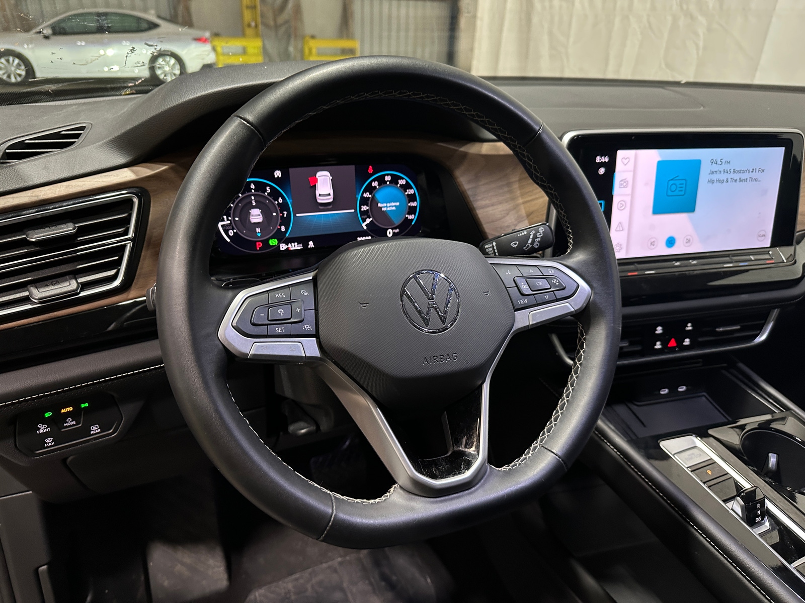 Thumbnail: 2025 Volkswagen Atlas - 4