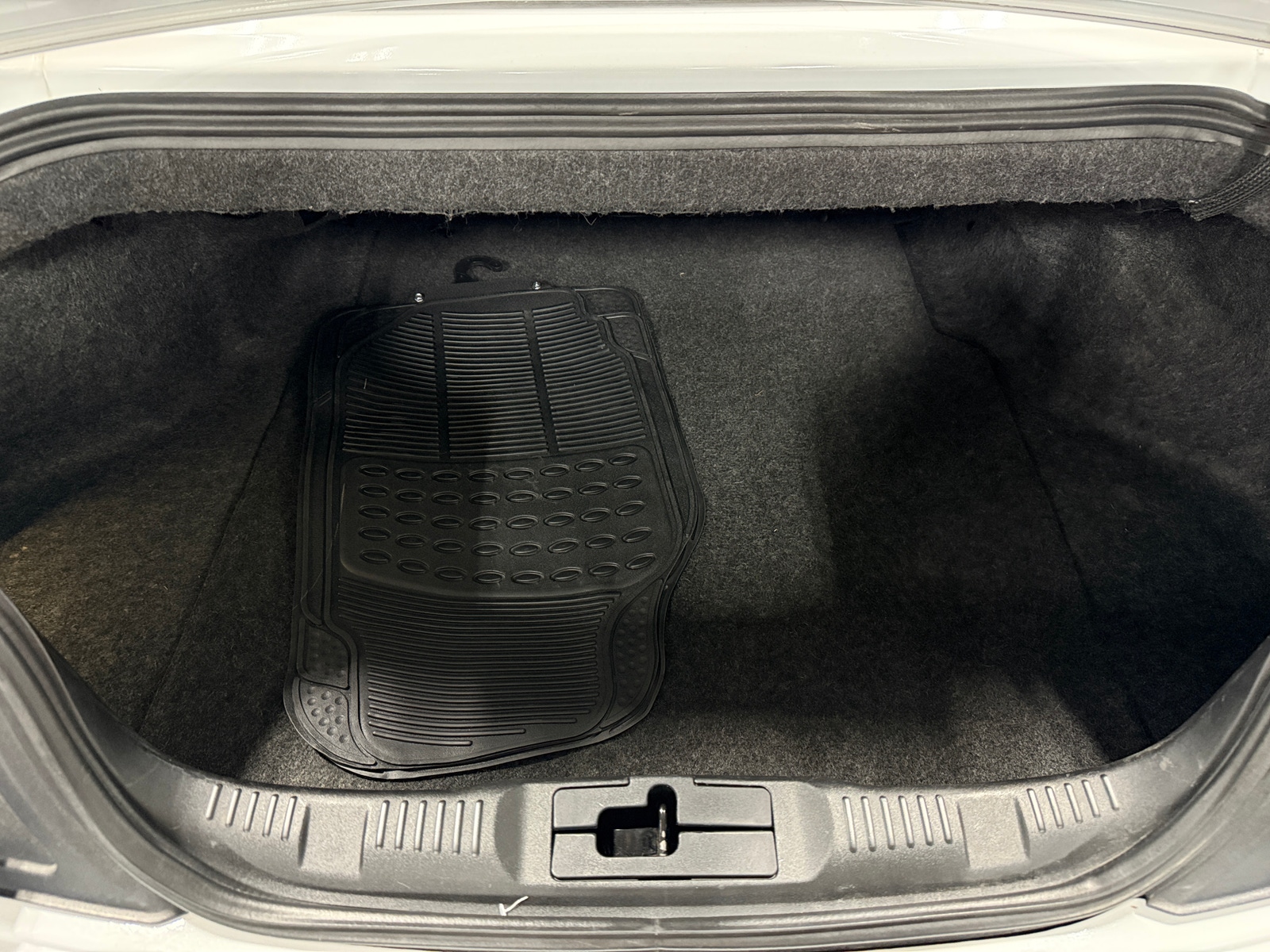 Thumbnail: 2022 Ford Mustang - 6