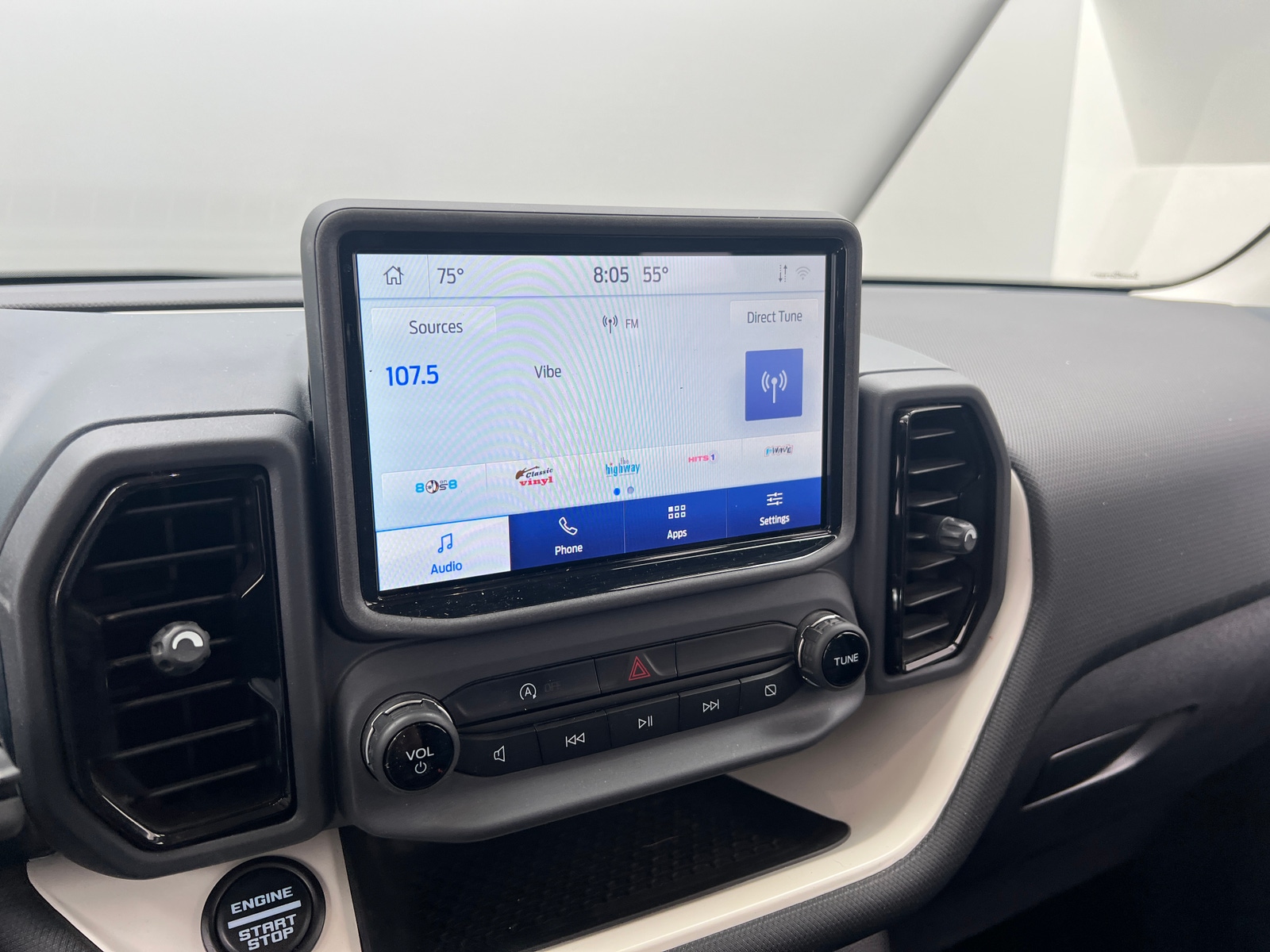 Thumbnail: 2023 Ford Bronco Sport - 4