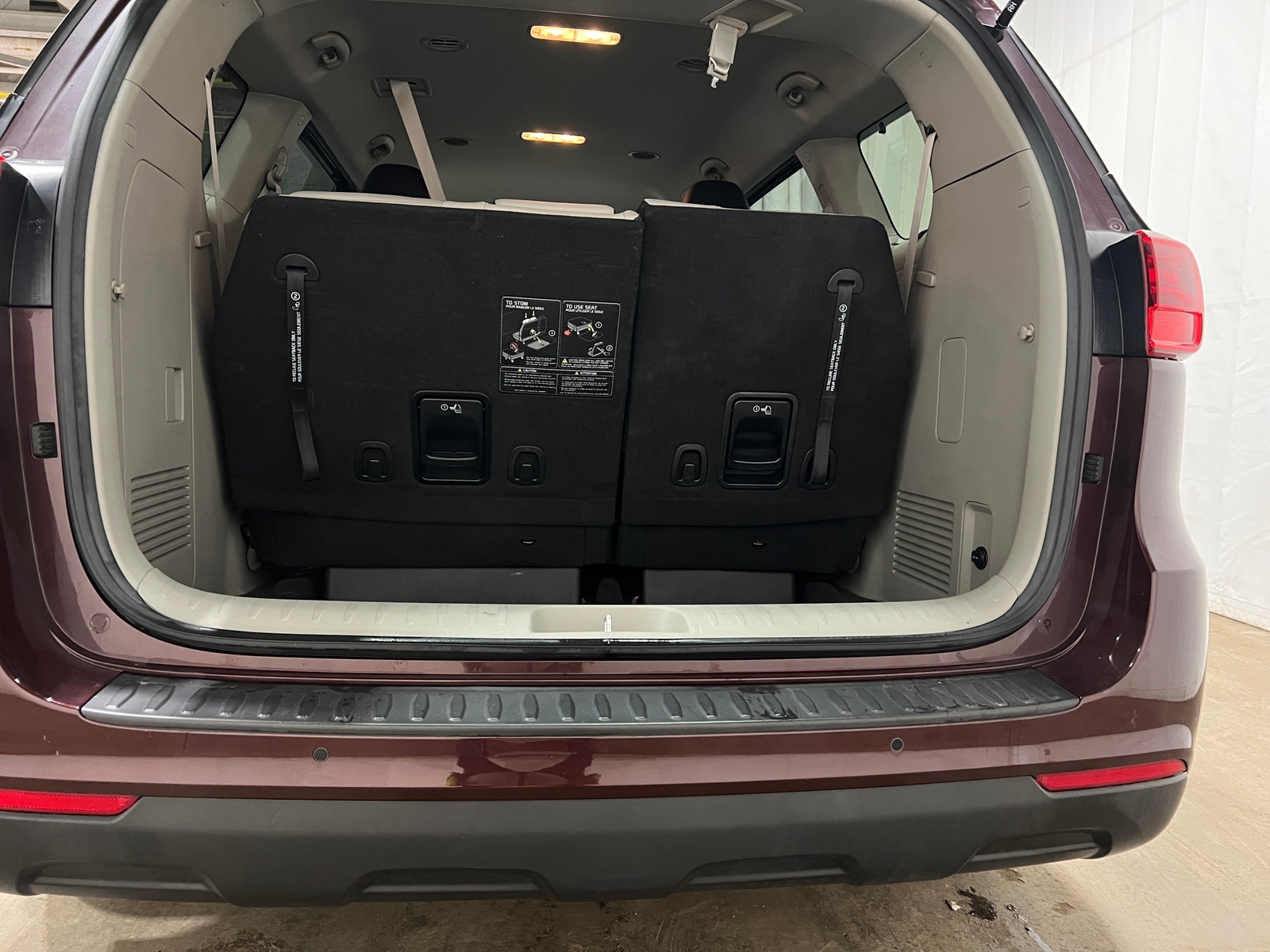 Thumbnail: 2019 Kia Sedona - 6