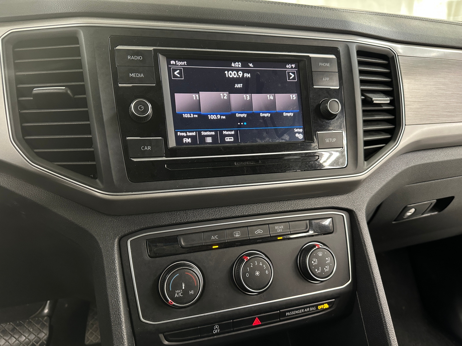 Thumbnail: 2019 Volkswagen Atlas - 4