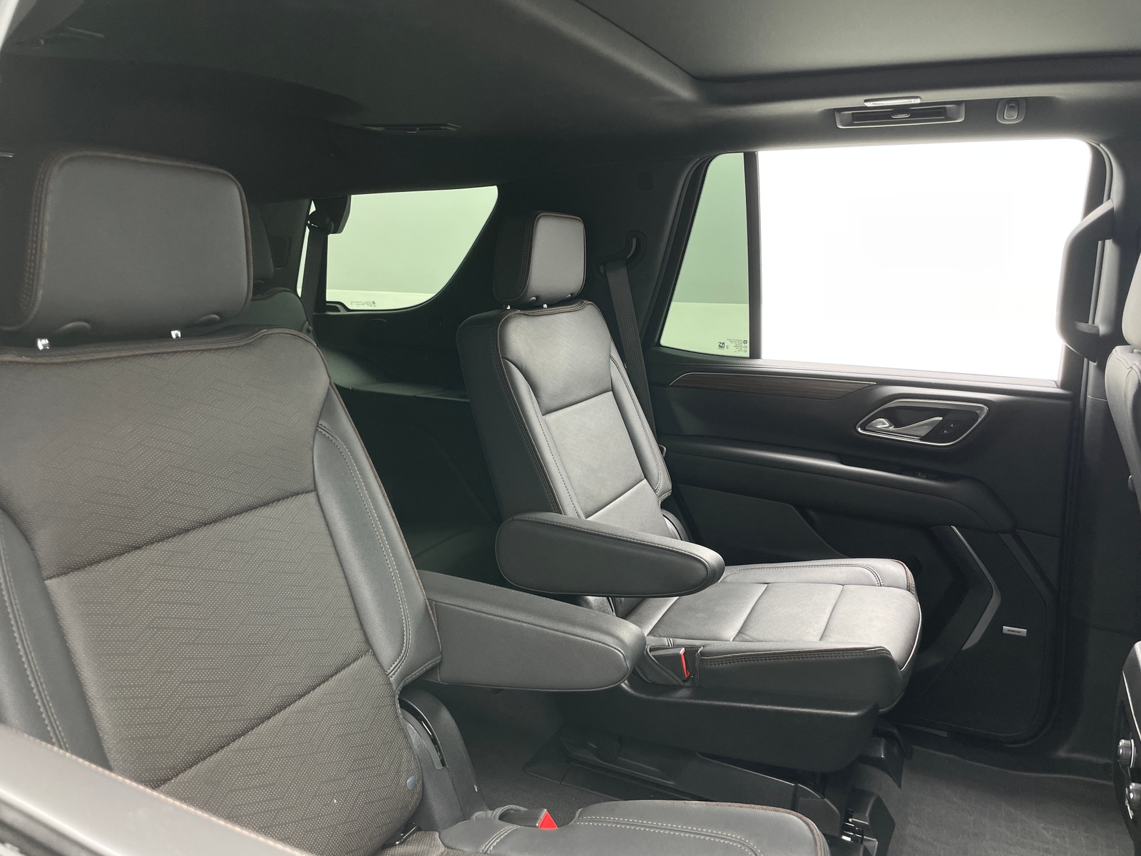 Thumbnail: 2024 Chevrolet Tahoe - 5