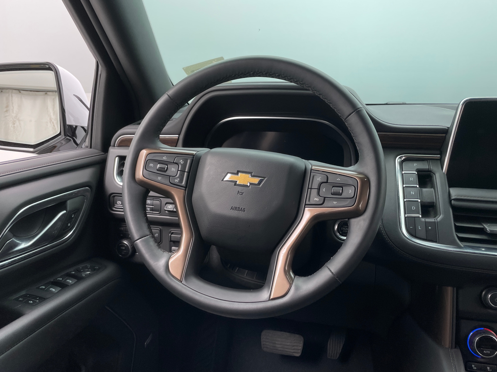 Thumbnail: 2024 Chevrolet Tahoe - 4