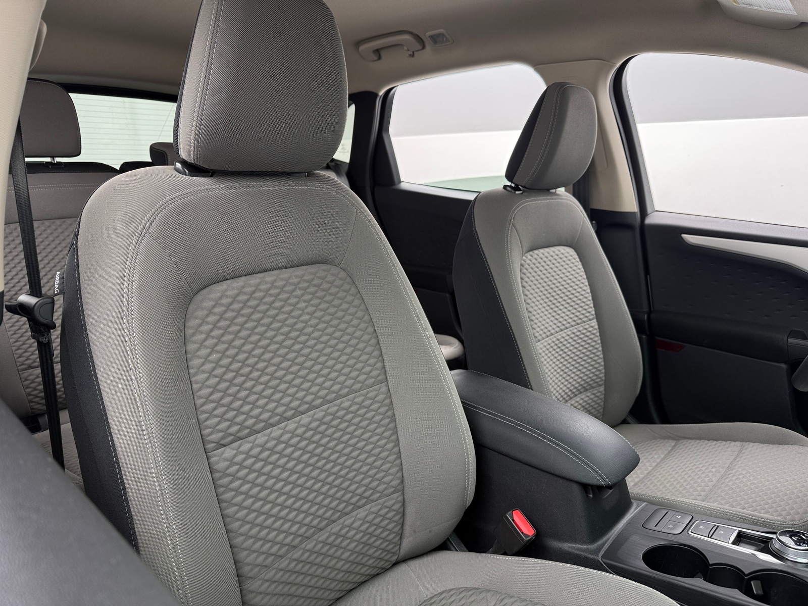 Thumbnail: 2020 Ford Escape - 2