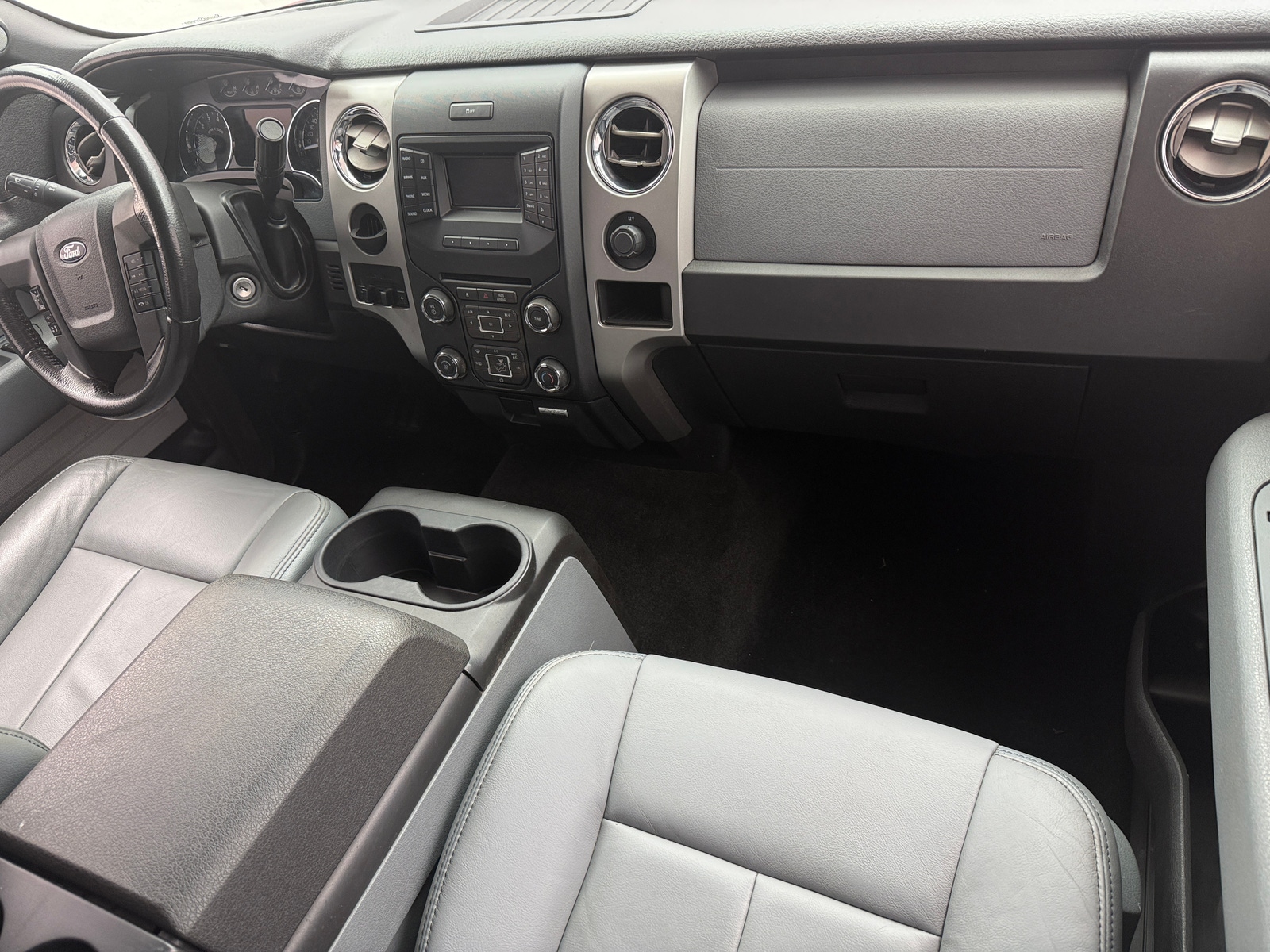 Thumbnail: 2014 Ford Econoline - 3