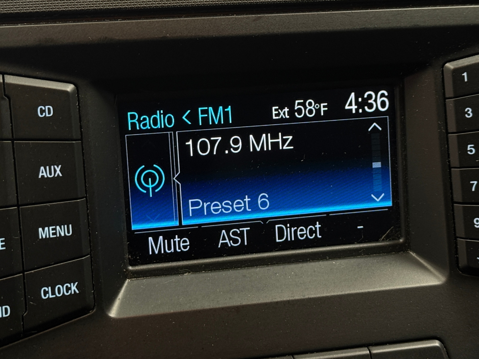 Thumbnail: 2014 Ford Econoline - 4