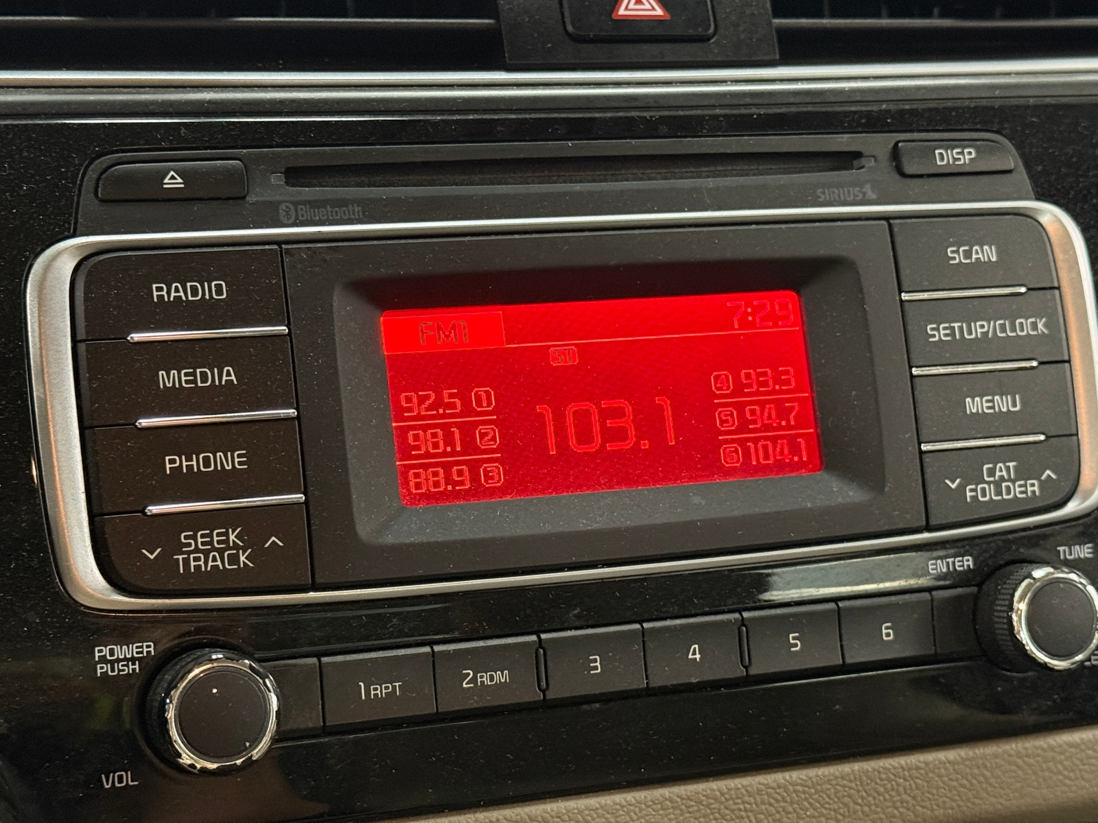 Thumbnail: 2017 Kia Rio - 4