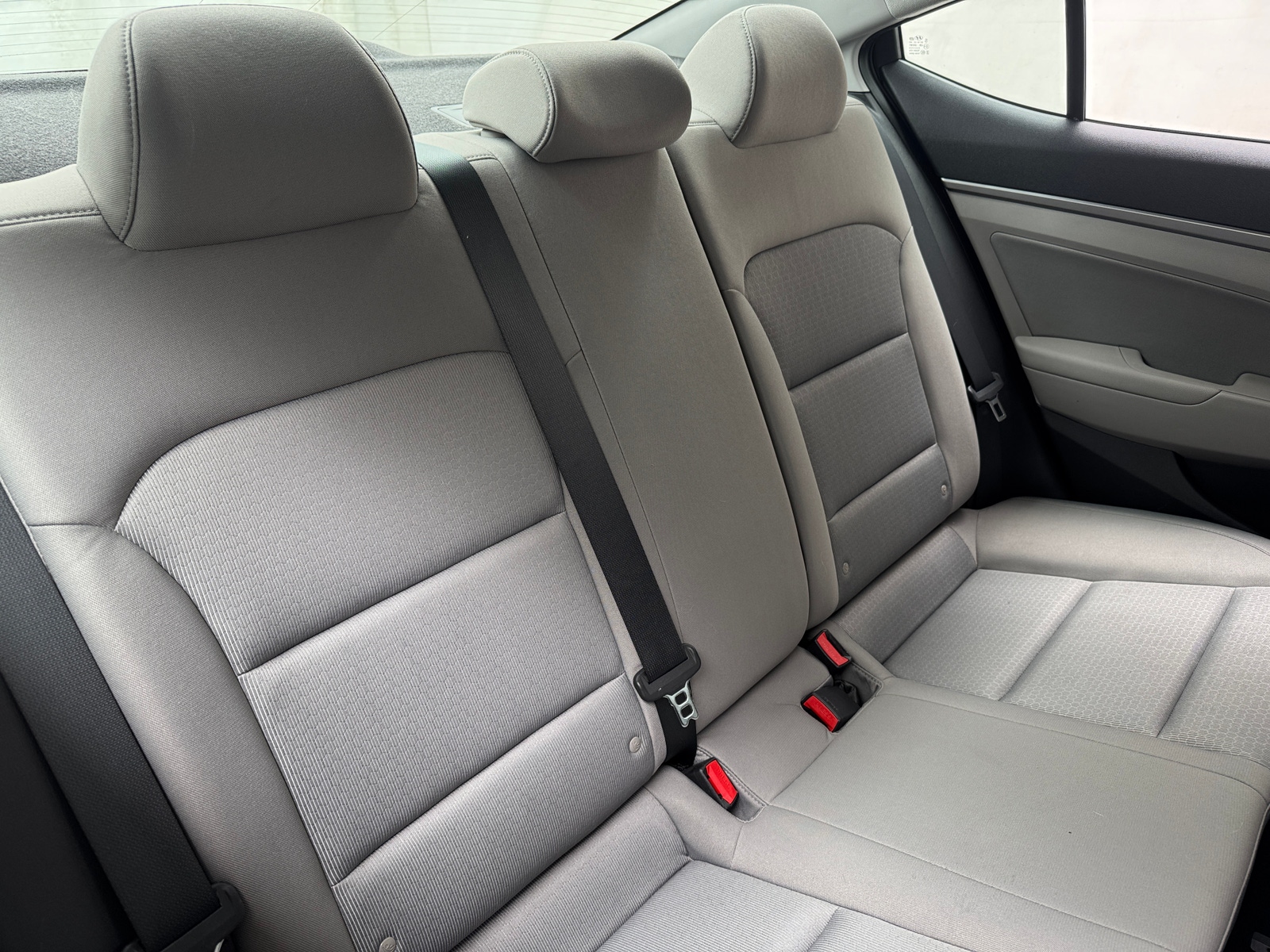 Thumbnail: 2017 Hyundai Elantra - 6