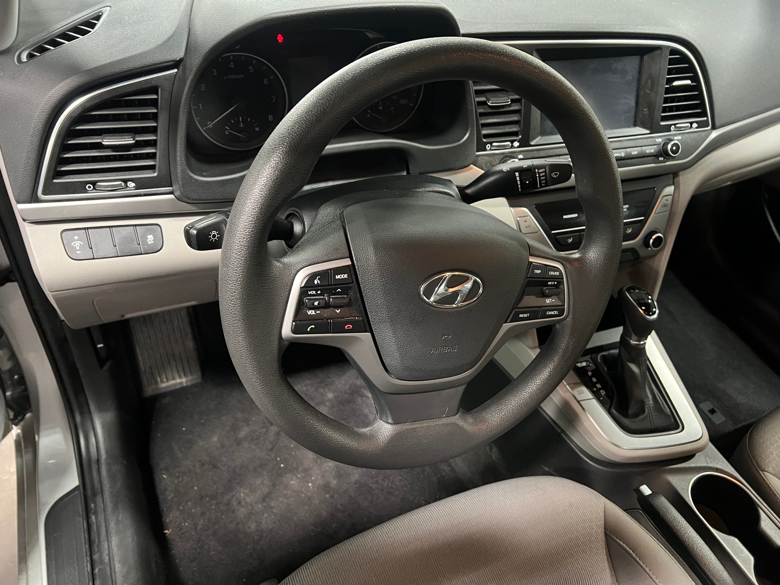 Thumbnail: 2017 Hyundai Elantra - 5