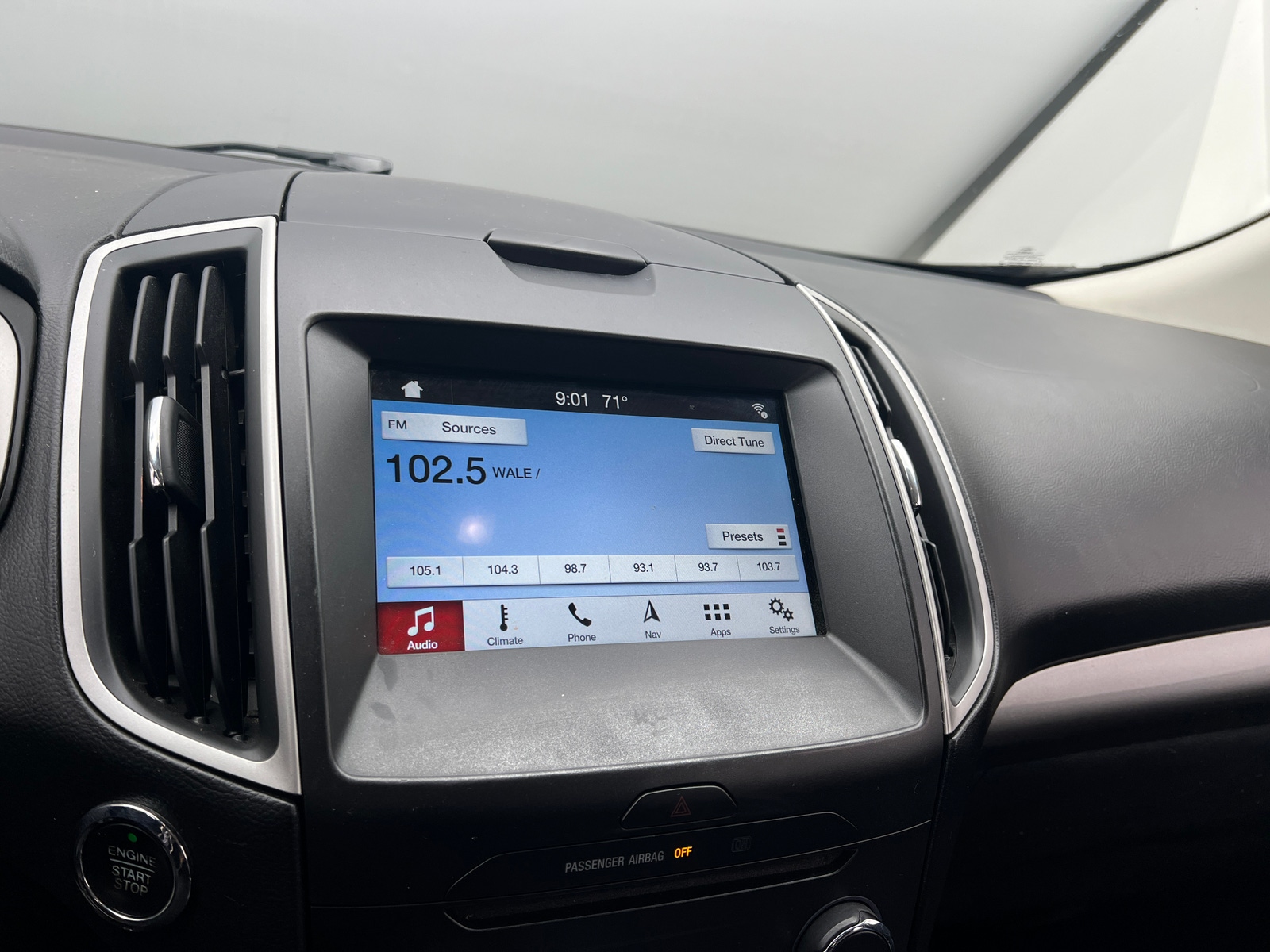 Thumbnail: 2017 Ford Edge - 3