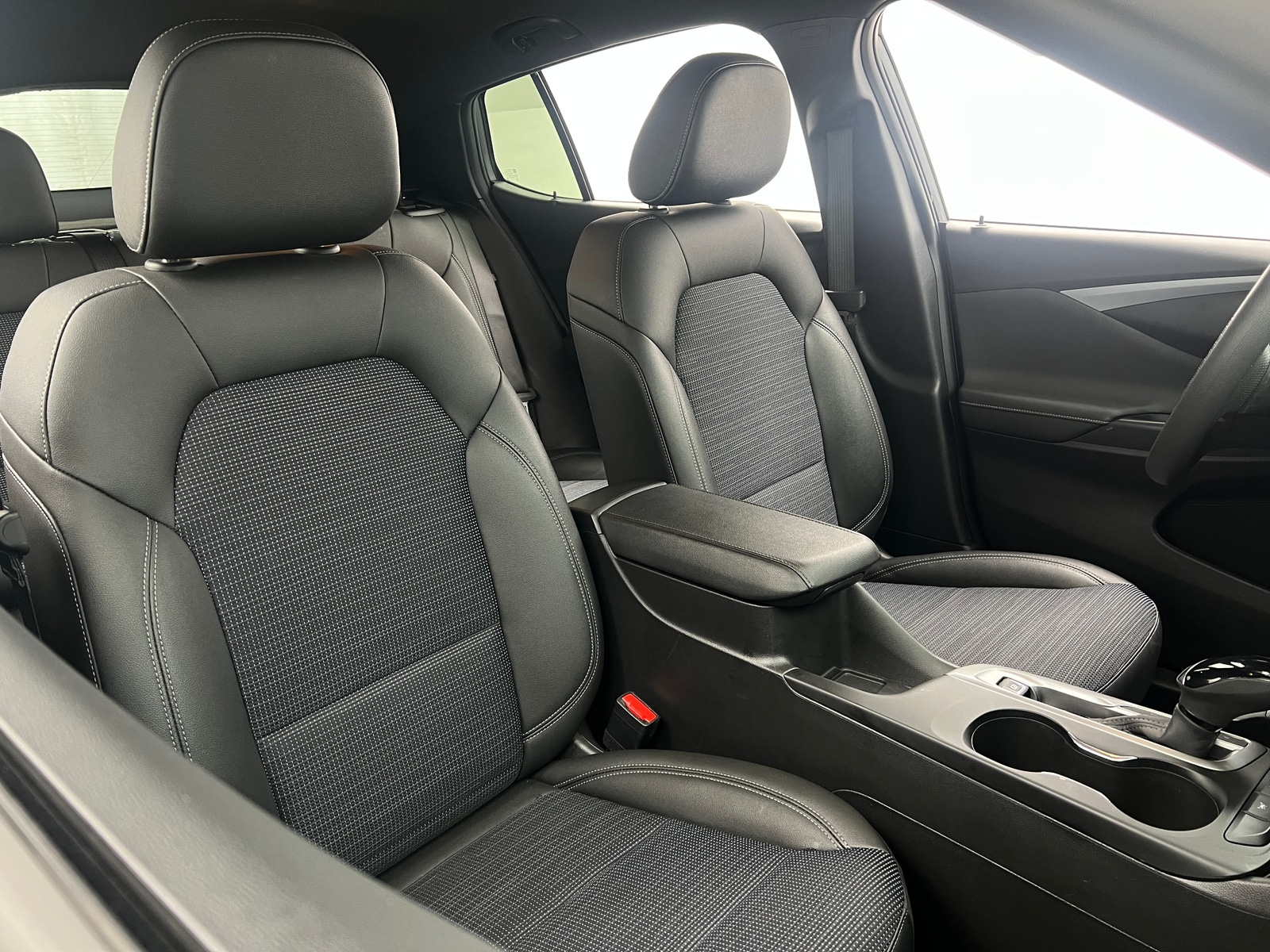 Thumbnail: 2025 Buick Envista - 2