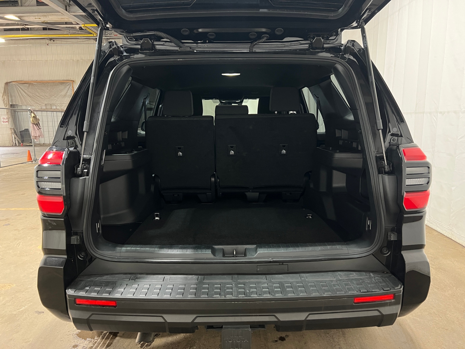 Thumbnail: 2025 Toyota 4Runner - 7