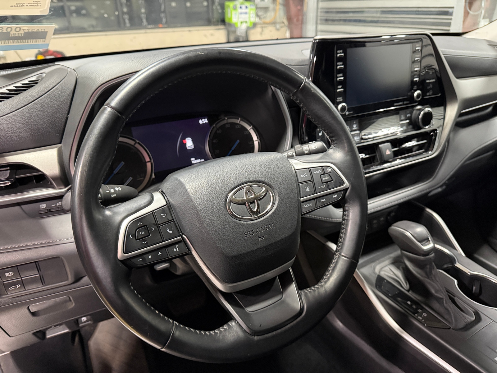 Thumbnail: 2022 Toyota Highlander - 4