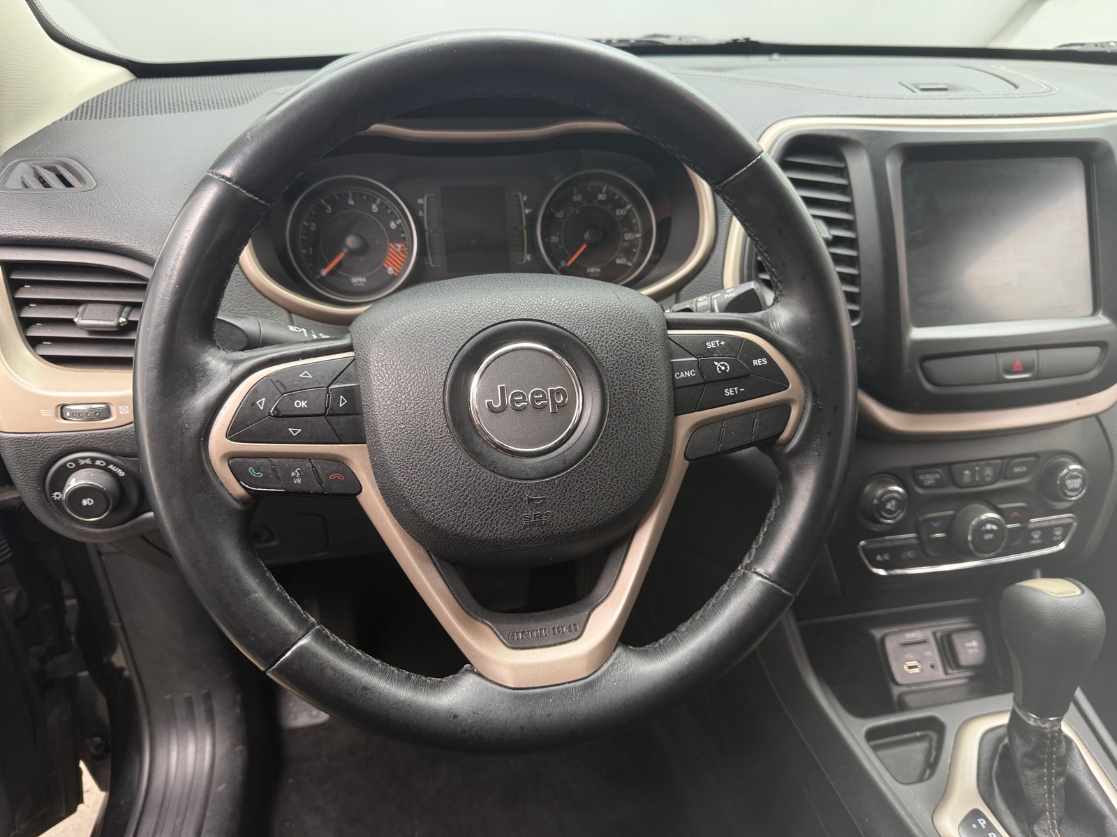 Thumbnail: 2015 Jeep Cherokee - 5