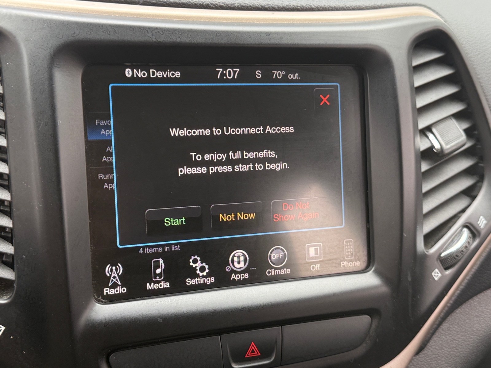 Thumbnail: 2015 Jeep Cherokee - 4