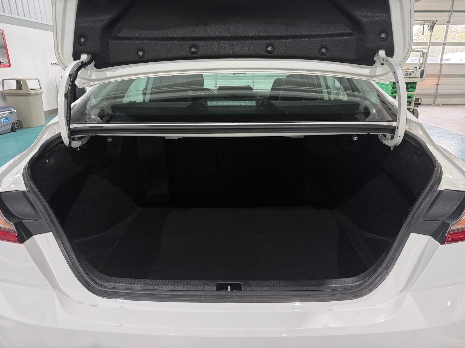 Thumbnail: 2025 Toyota Camry - 7