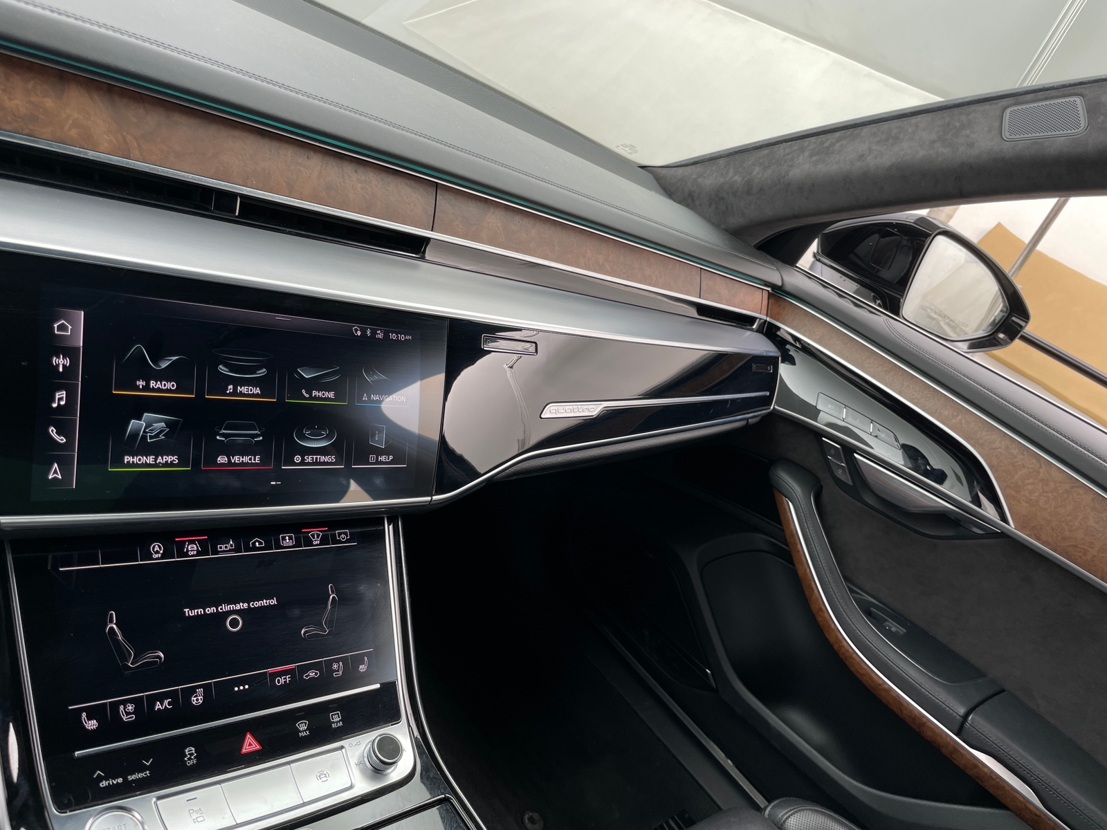 Thumbnail: 2019 Audi A8 - 3