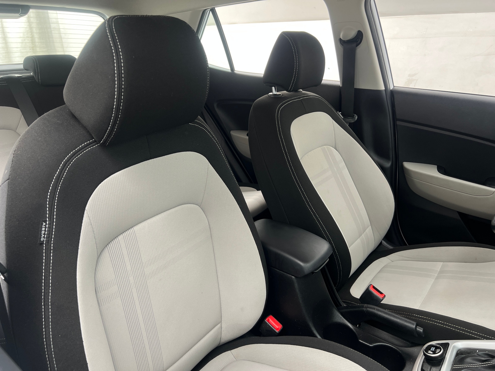 Thumbnail: 2022 Hyundai Venue - 2