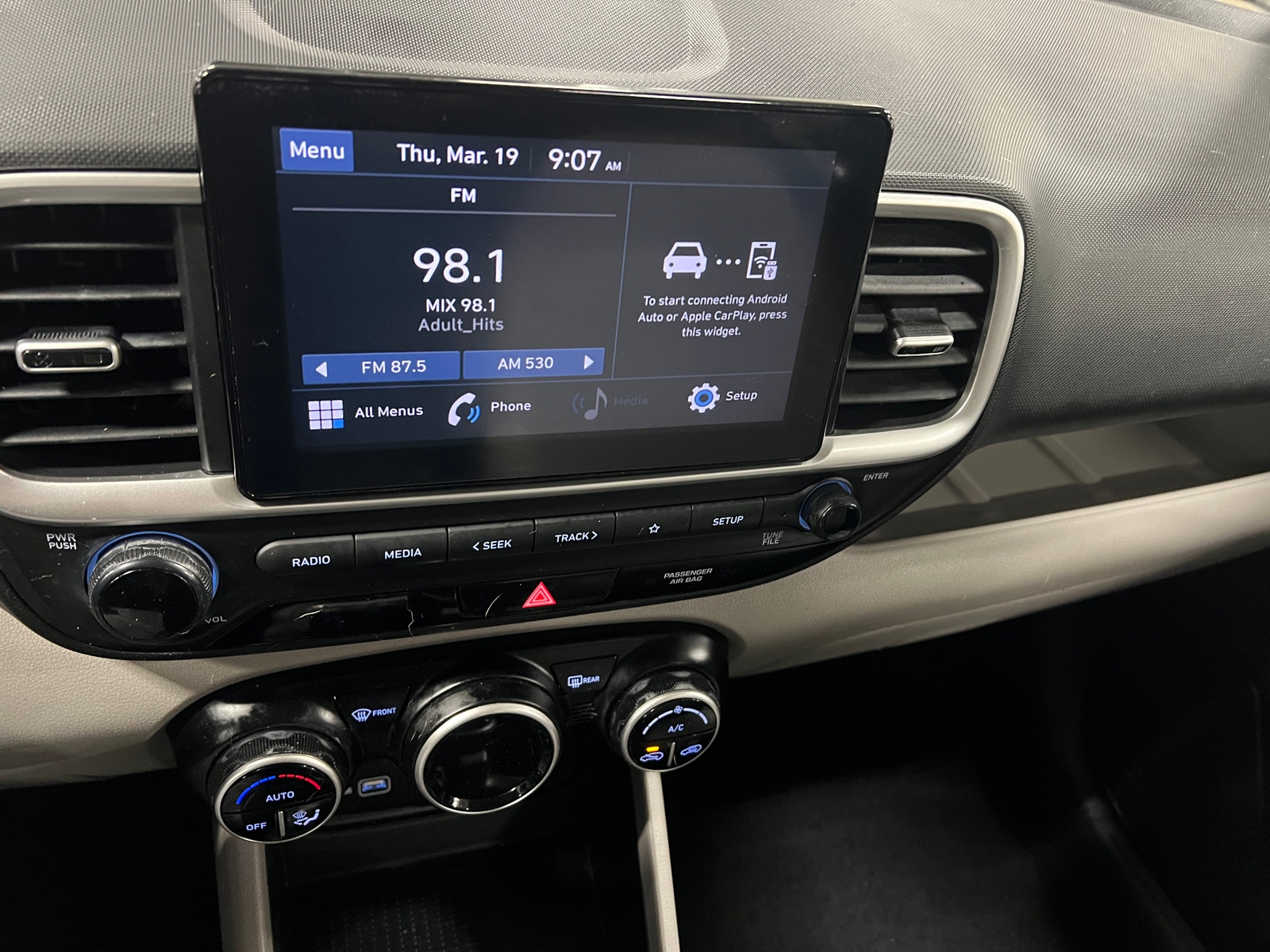 Thumbnail: 2022 Hyundai Venue - 4