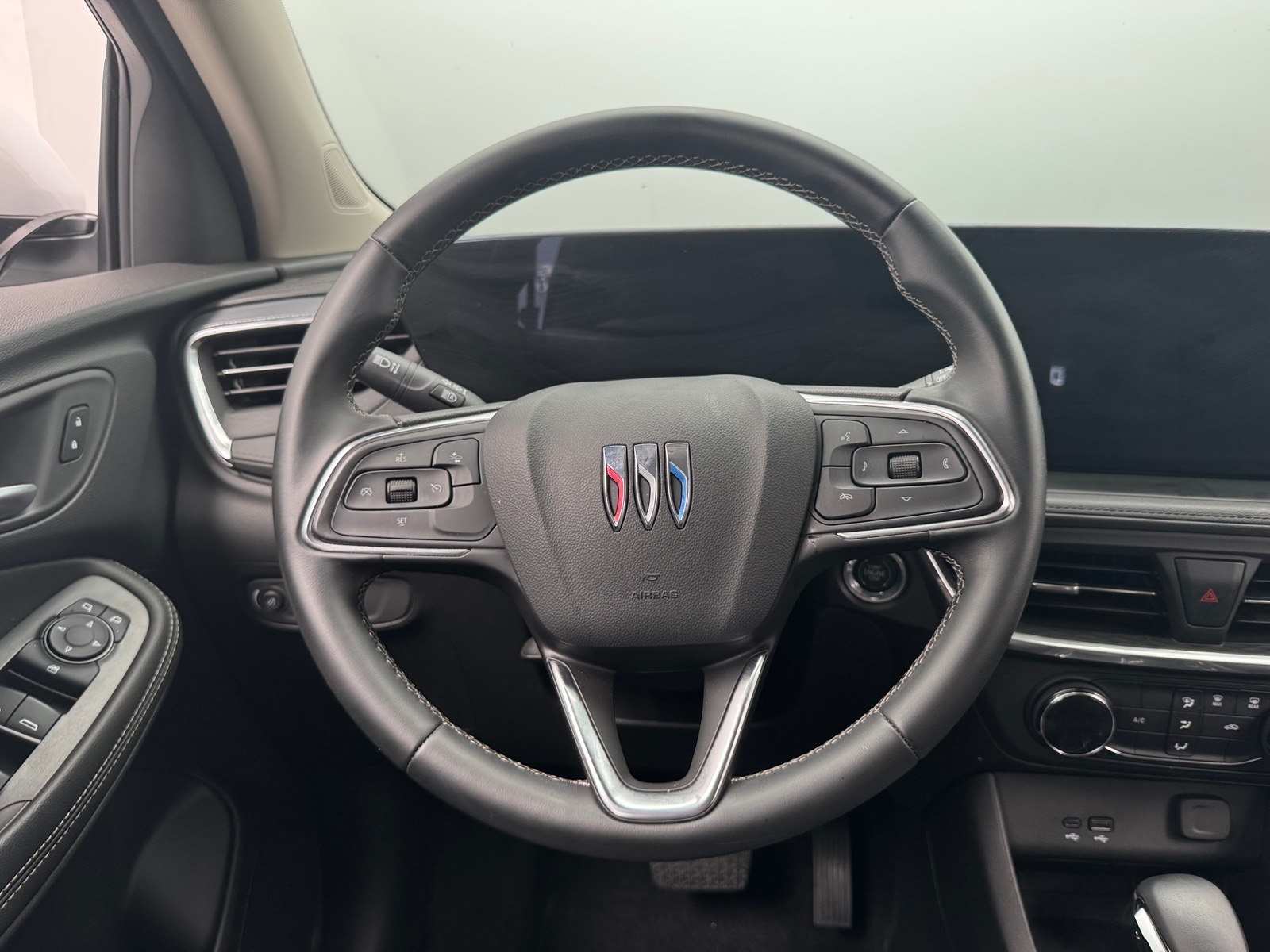 Thumbnail: 2025 Buick Encore GX - 5