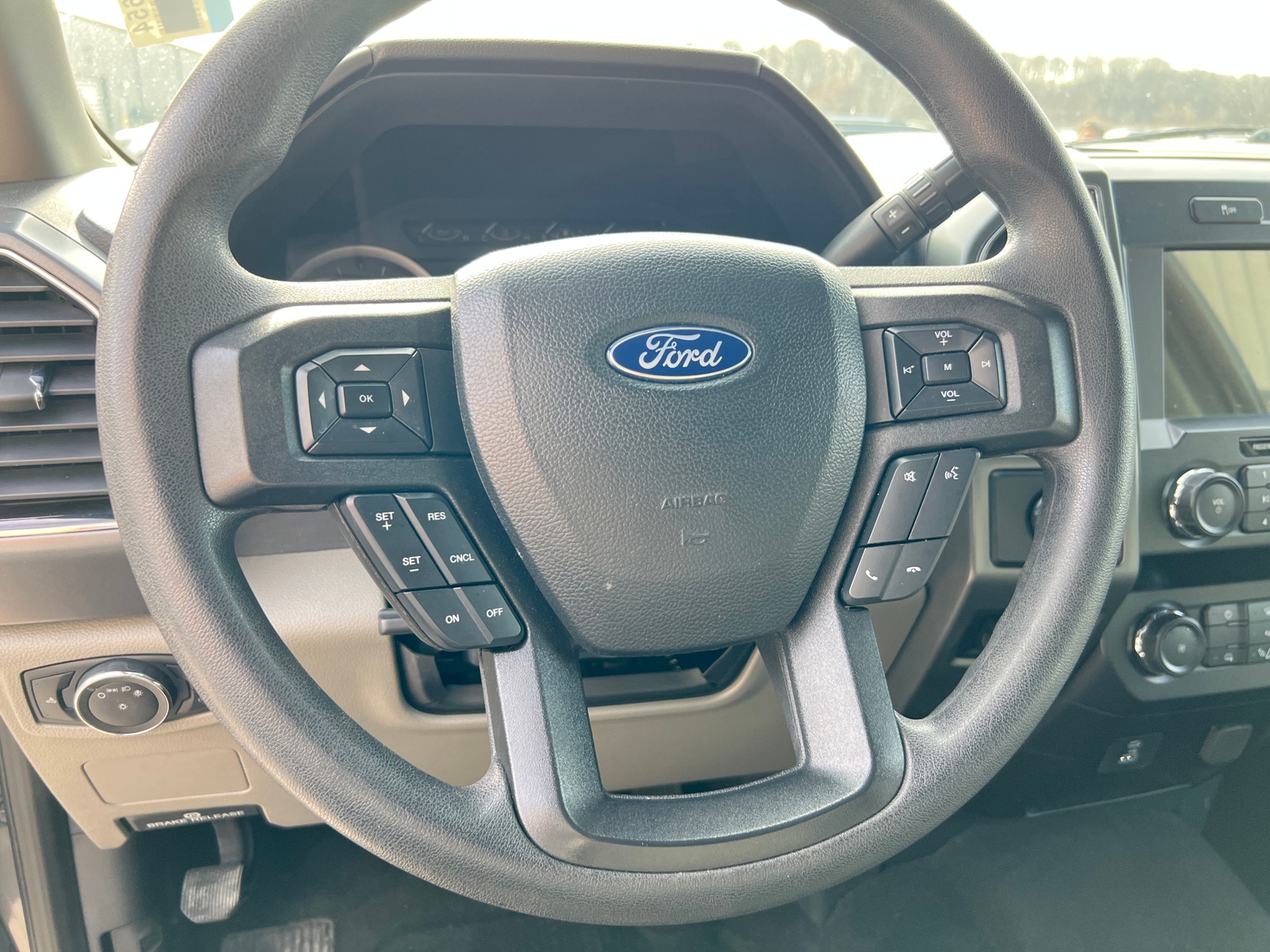 Thumbnail: 2022 Ford Econoline - 5