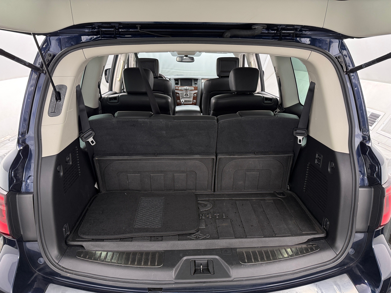 Thumbnail: 2018 INFINITI QX80 - 6