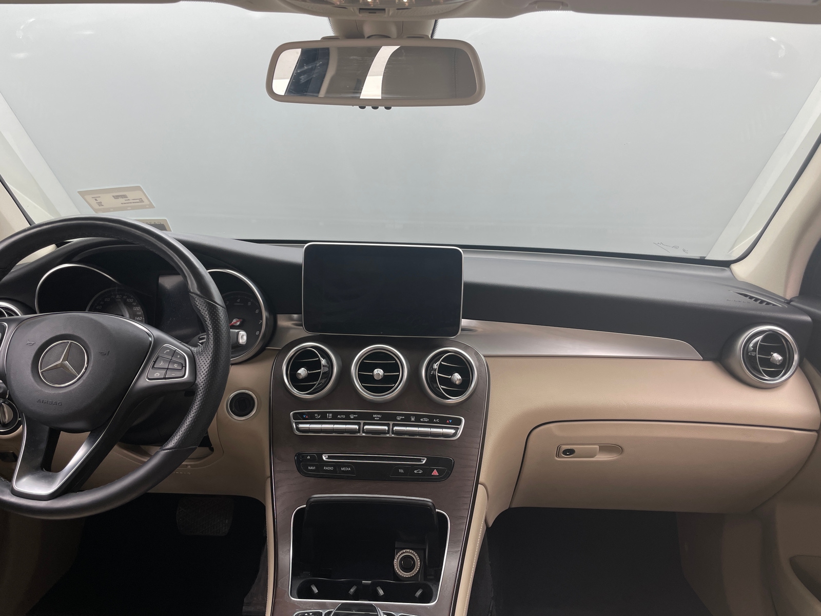 Thumbnail: 2019 Mercedes-Benz GLC - 2