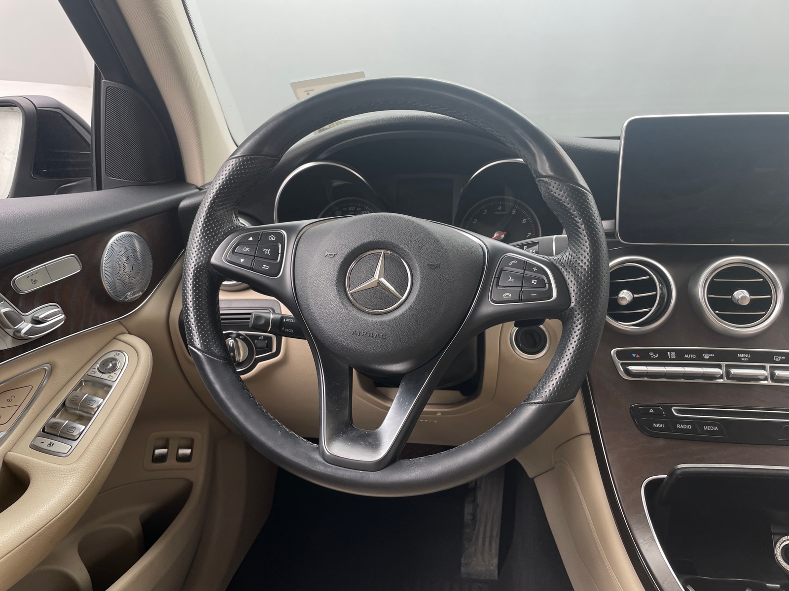 Thumbnail: 2019 Mercedes-Benz GLC - 4