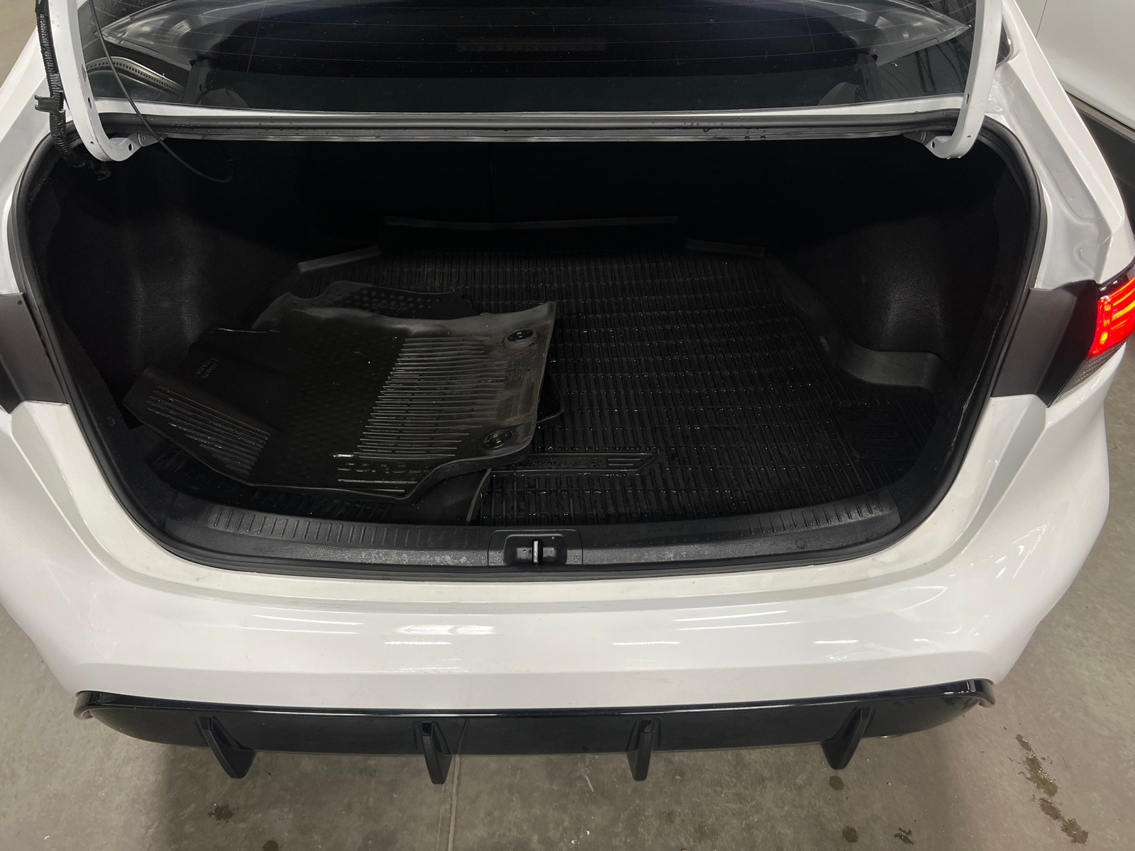 Thumbnail: 2024 Toyota Corolla - 7