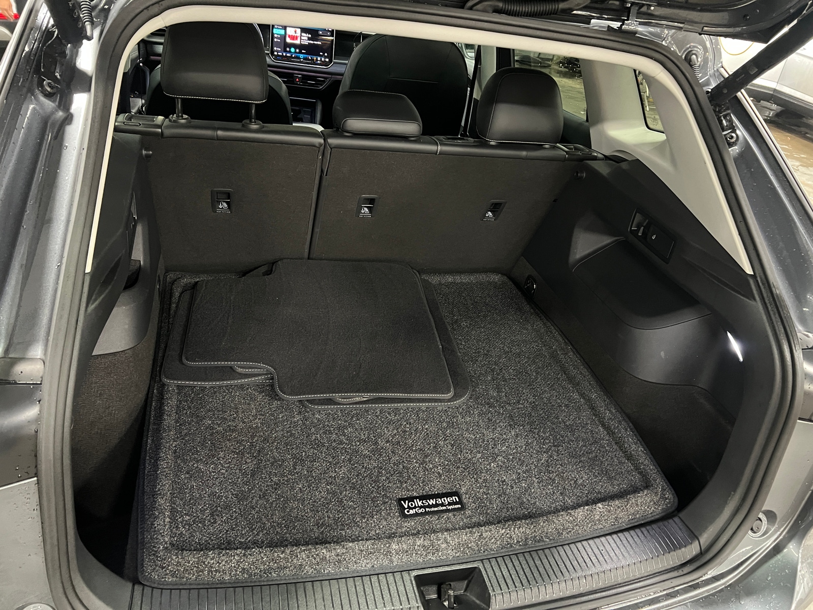 Thumbnail: 2025 Volkswagen Tiguan - 6