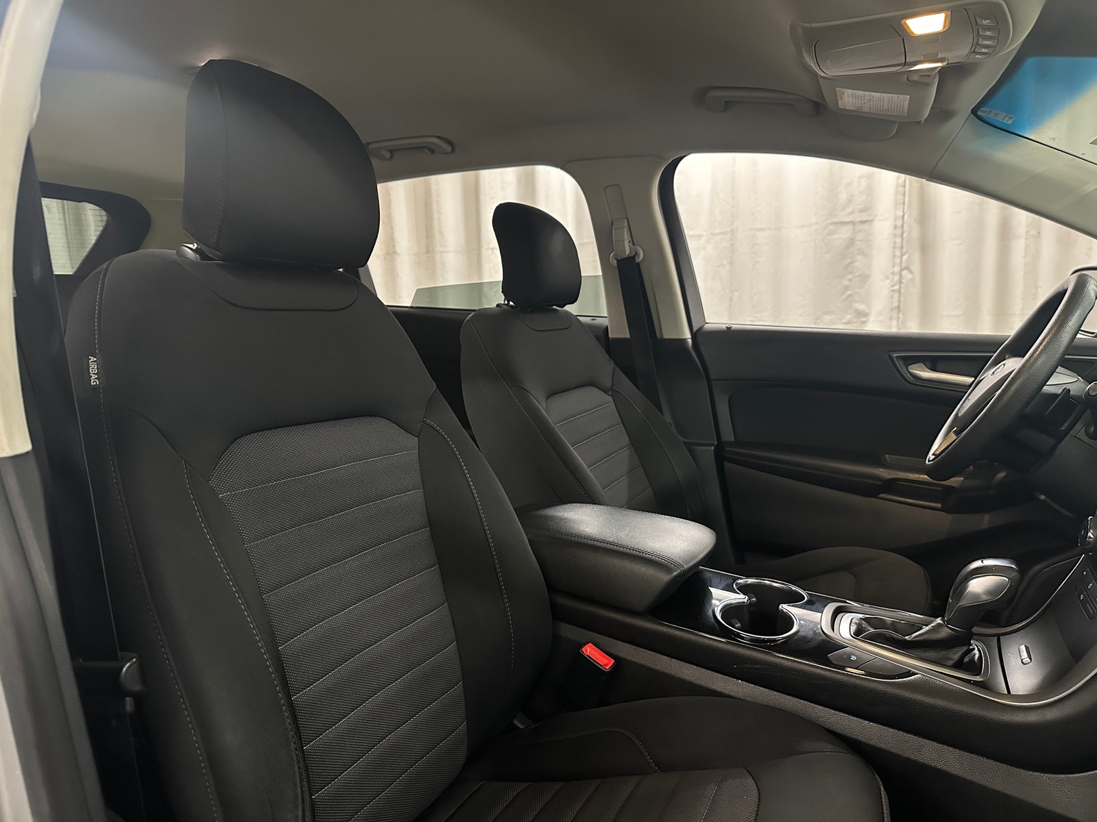 Thumbnail: 2016 Ford Edge - 2