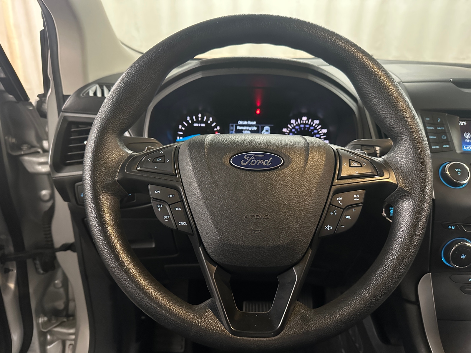 Thumbnail: 2016 Ford Edge - 5