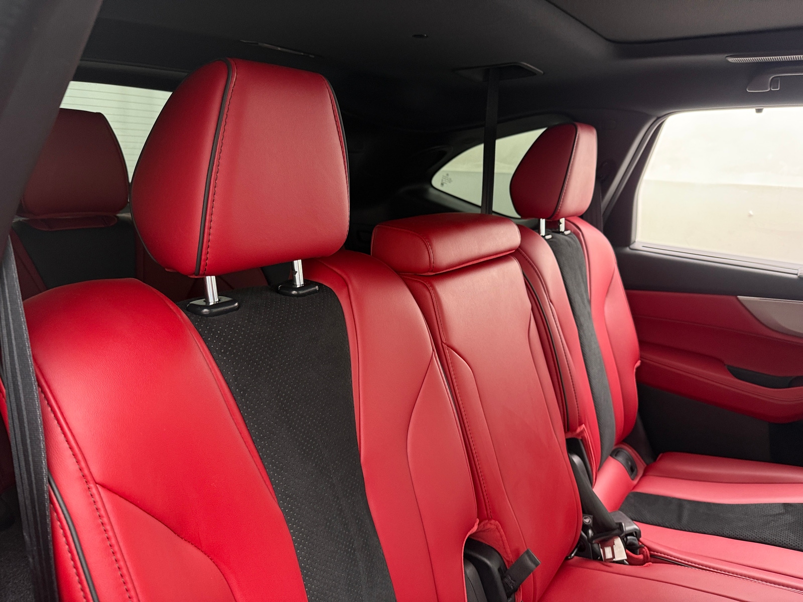 Thumbnail: 2025 Acura MDX - 5