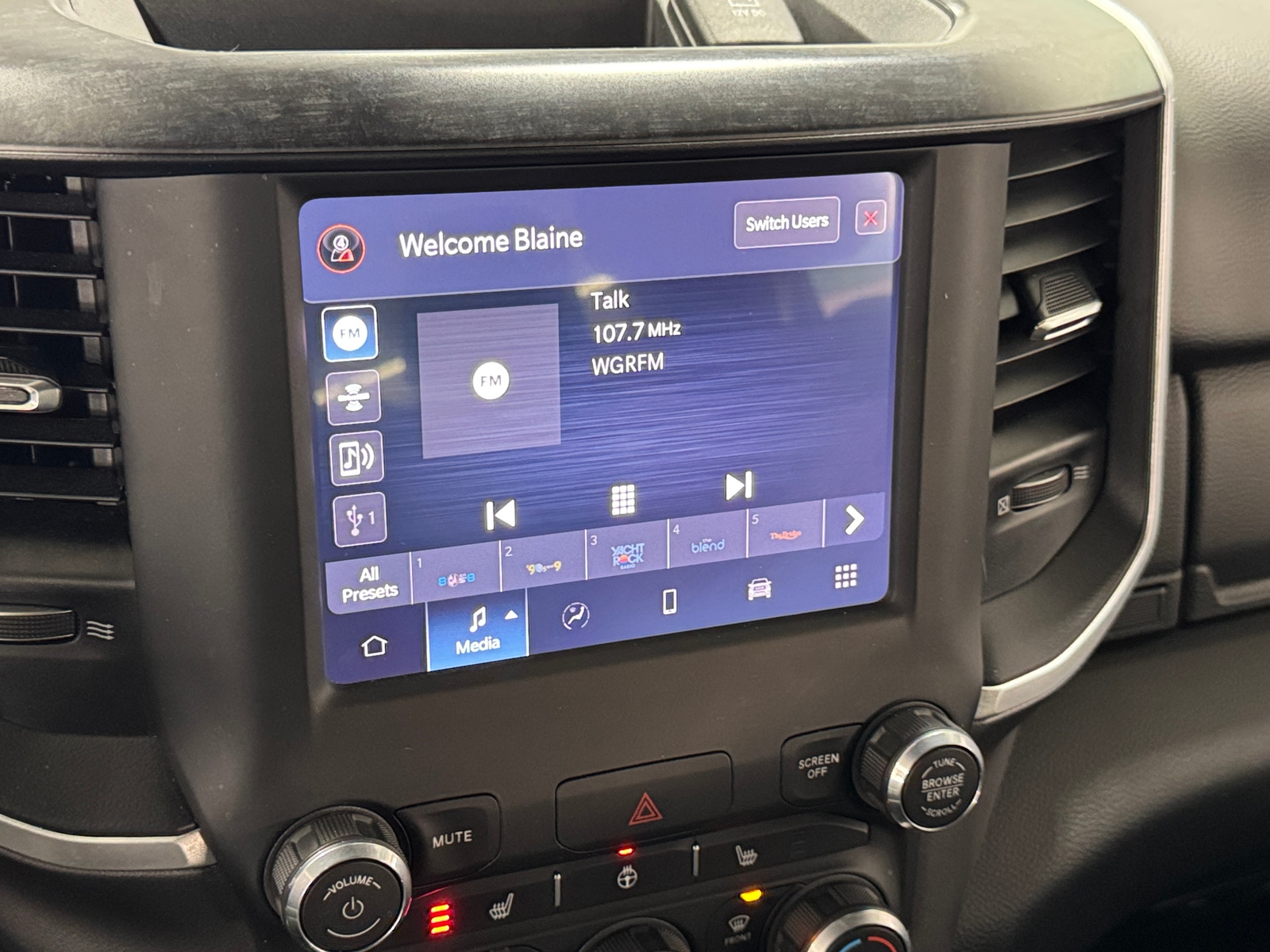 Thumbnail: 2022 RAM 1500 - 4