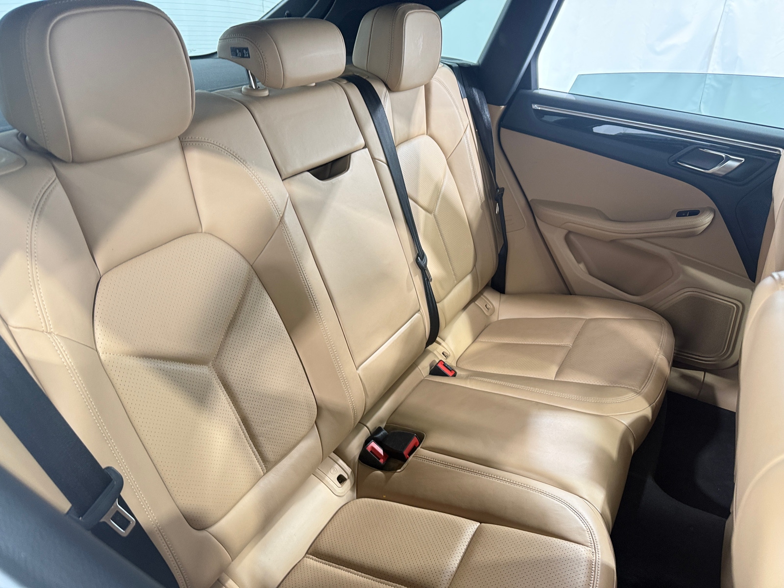 Thumbnail: 2018 Porsche Macan - 5