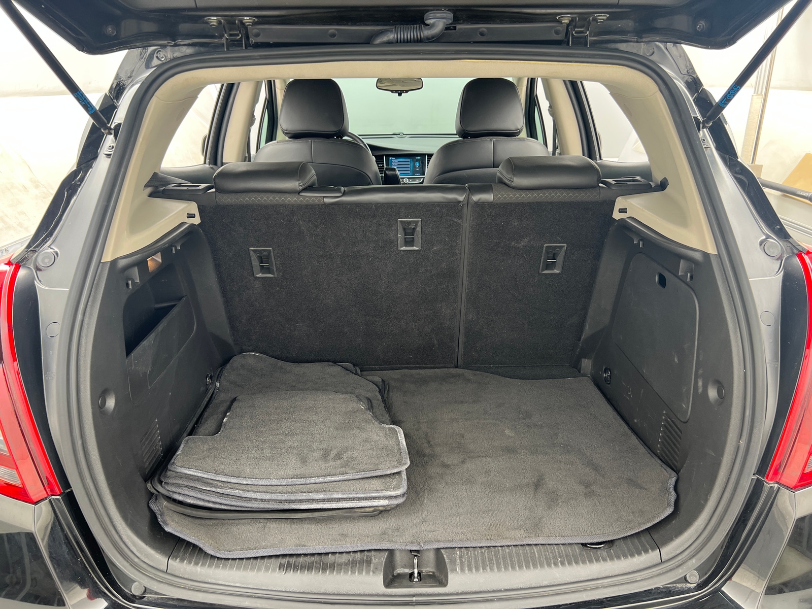 Thumbnail: 2021 Buick Encore - 6