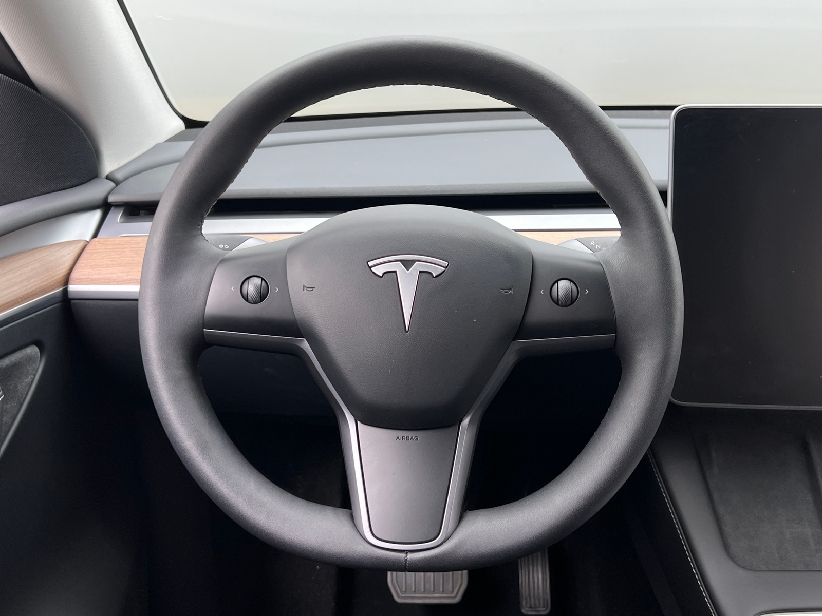 Thumbnail: 2023 Tesla Model Y - 4